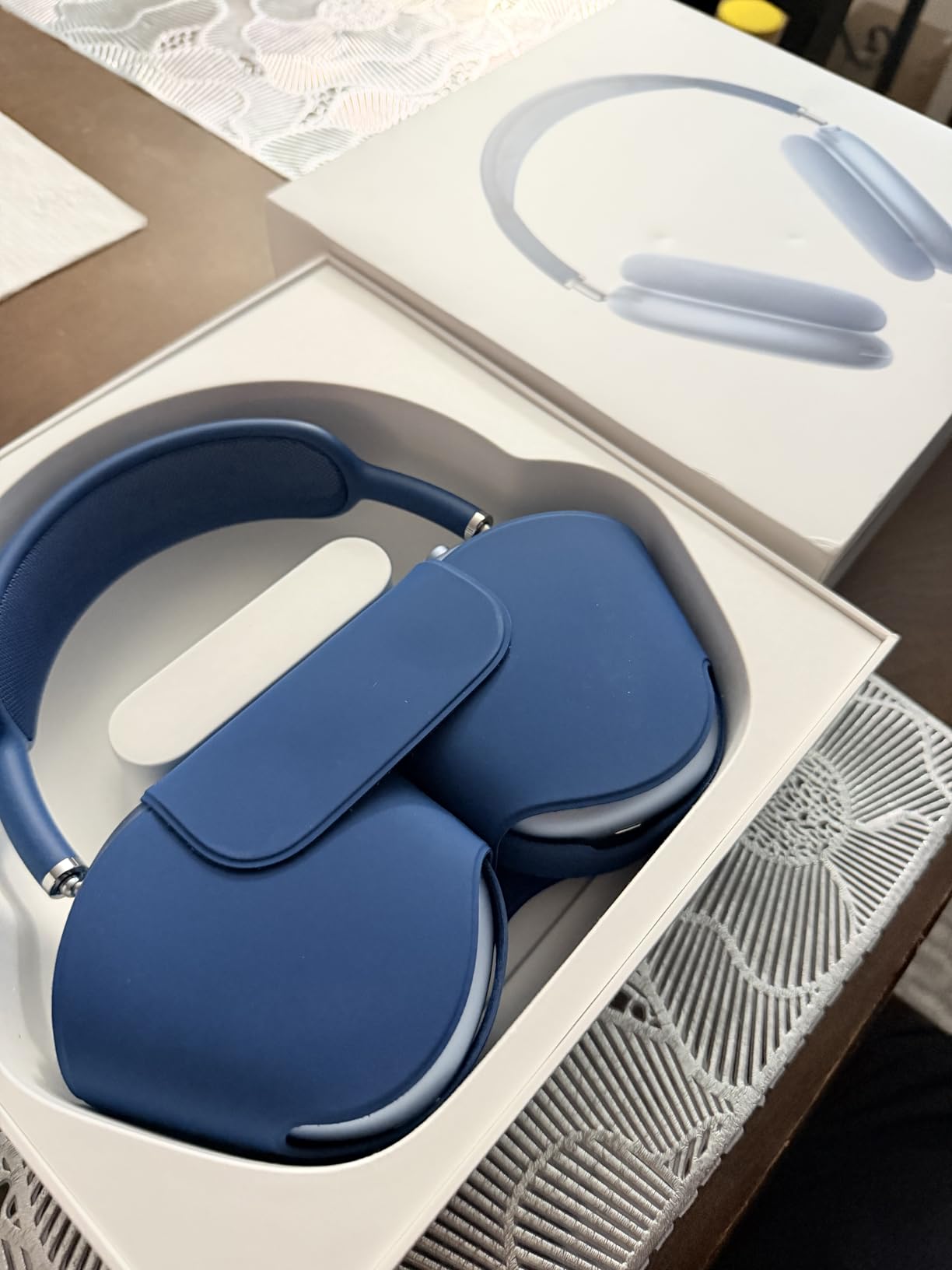 Apple AirPods Max - Silver (Renewed Premium) - Customer Photo 2