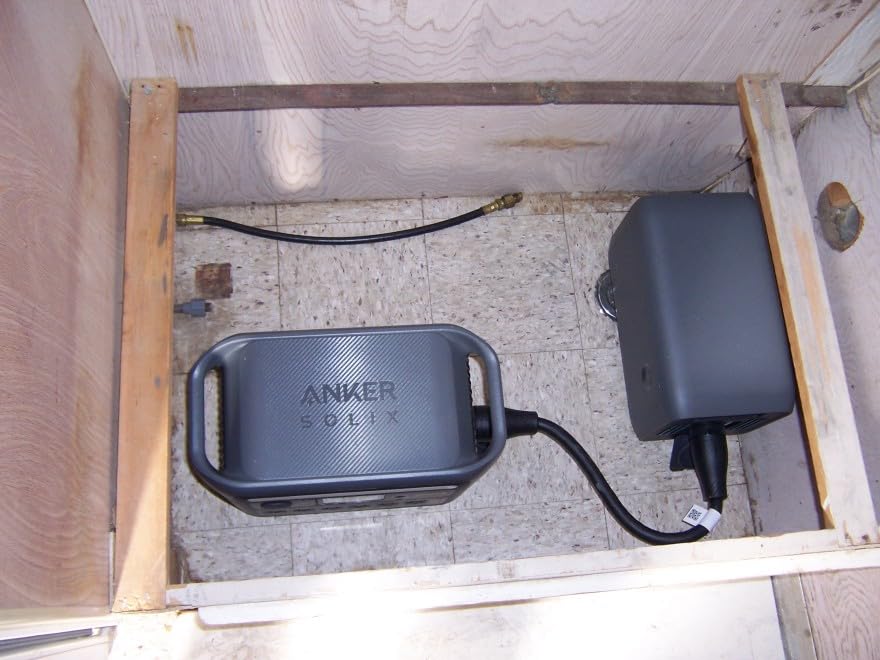 Anker SOLIX C1000 Portable Power Station, 1800W (Peak 2400W) Solar Generator, Full Charge in 58 Min, 1056wh LiFePO4 Battery for Home Backup, Power Outages, and Outdoor Camping (Optional Solar Panel) - Customer Photo 3