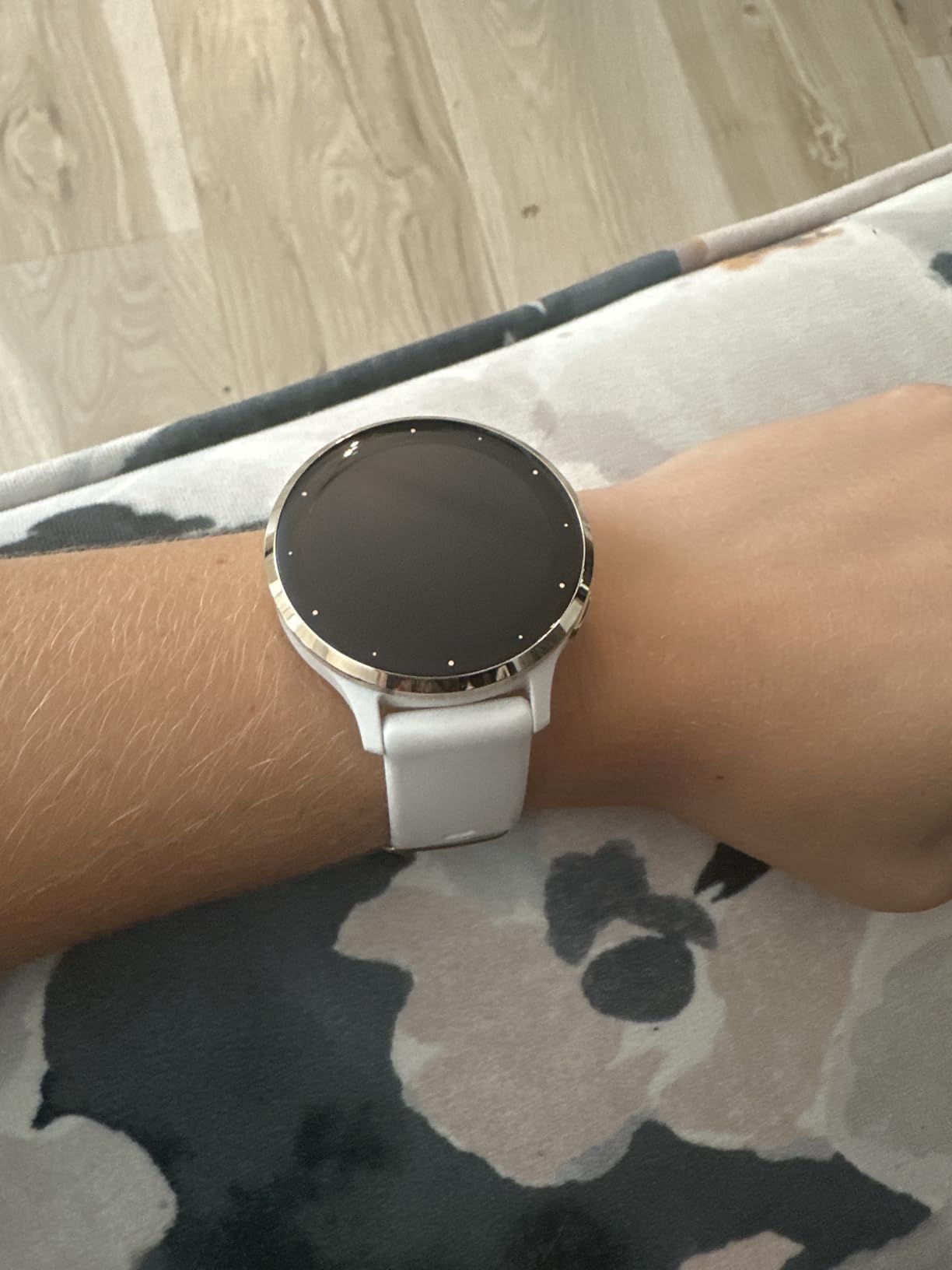 Garmin Venu 3 Slate Stainless Steel Bezel 1.4-Inch AMOLED Touchscreen Display Smart Watch with 45mm Black Case and Silicone Band Customer Review Garmin Venu 3 Slate Stainless Steel Bezel 1.4-Inch AMOLED Touchscreen Display Smart Watch with 45mm Black Case and Silicone Band - Customer Photo 4