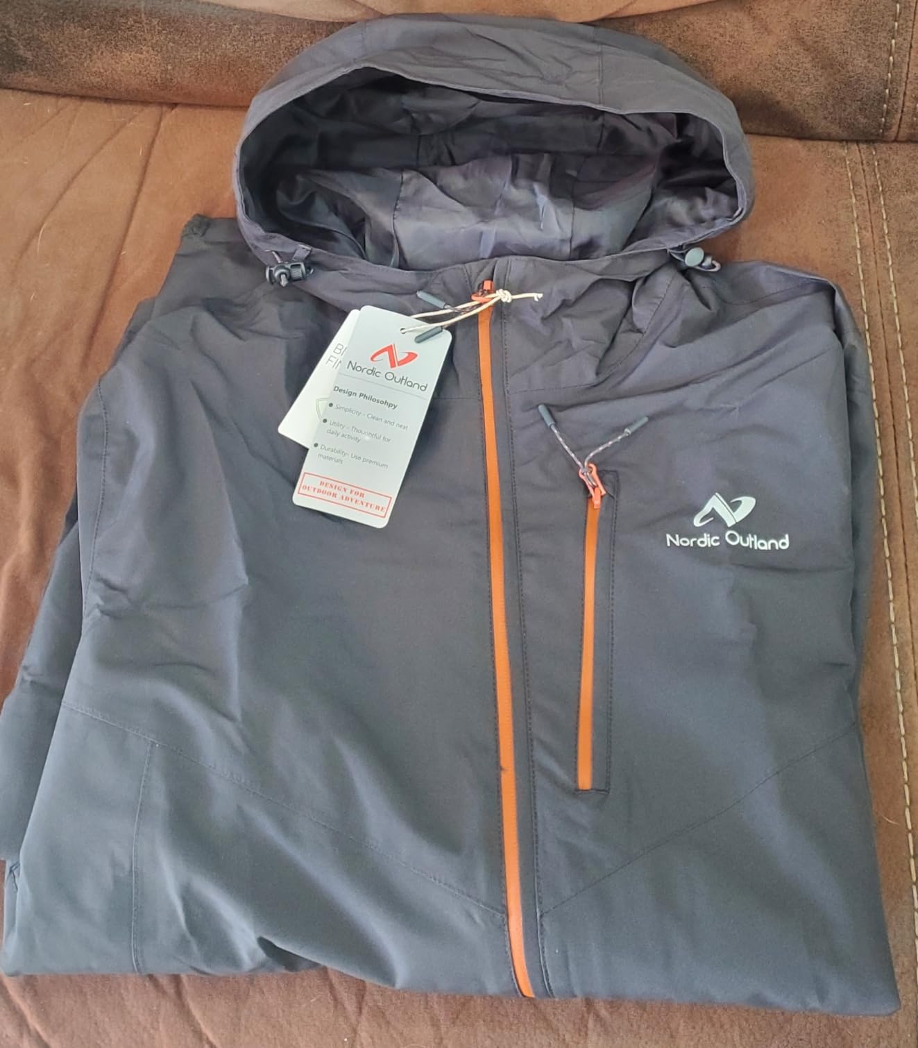 Mens Lightweight Hooded Waterproof Rain Jacket Breathable Raincoat Shell for Outdoor Mountain Hiking Customer Review Mens Lightweight Hooded Waterproof Rain Jacket Breathable Raincoat Shell for Outdoor Mountain Hiking - Customer Photo 4