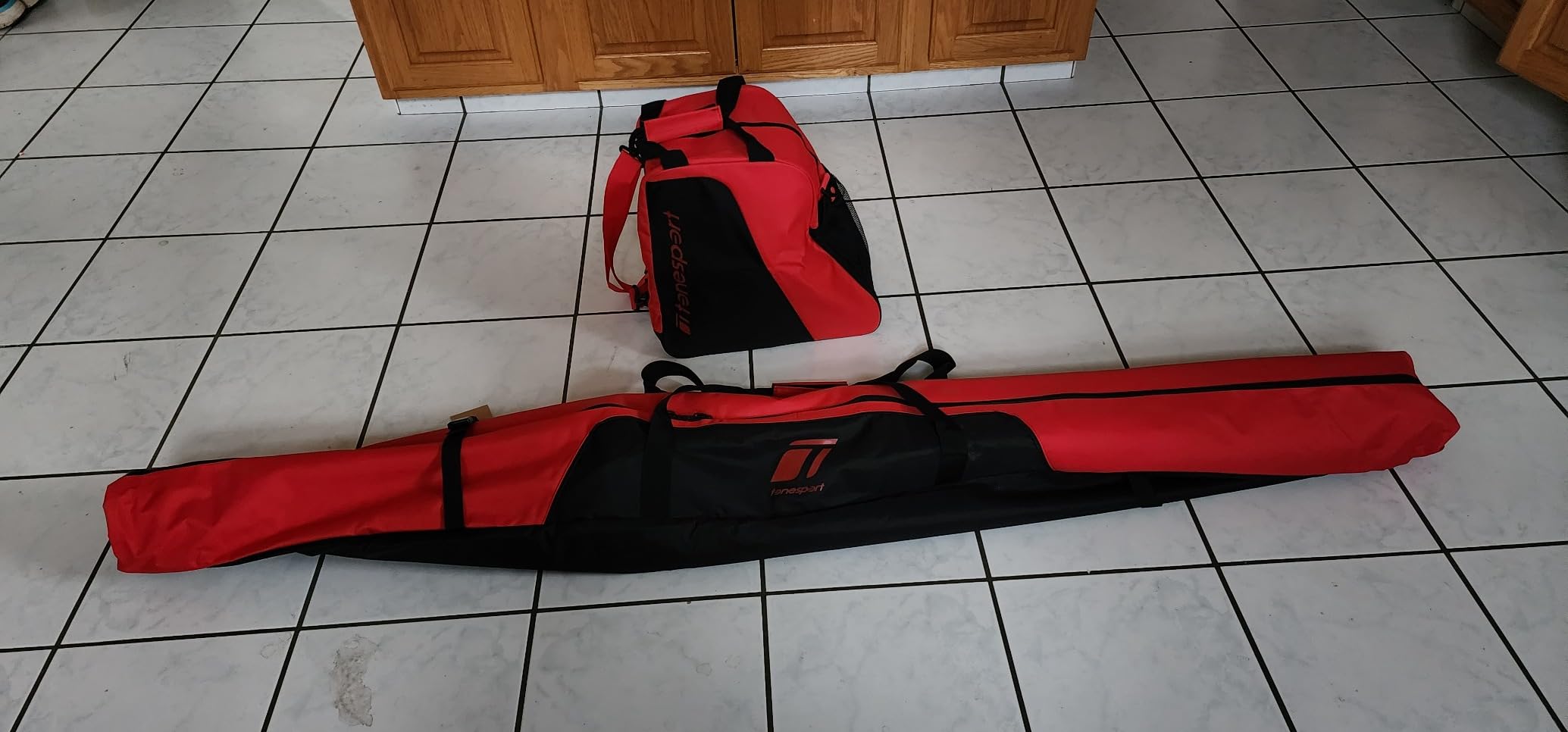 Ski Bag and Boot Bag Combo - Ski Bags for Air Travel - Unpadded Snow Ski Bags - For Skis Up to 180cm Customer Review Ski Bag and Boot Bag Combo - Ski Bags for Air Travel - Unpadded Snow Ski Bags - For Skis Up to 180cm - Customer Photo 2
