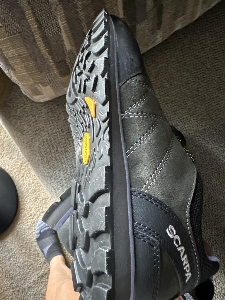 Women's Crux Lightweight Suede Leather Approach Shoes for Hiking & Walking Customer Review Women's Crux Lightweight Suede Leather Approach Shoes for Hiking & Walking - Customer Photo 1