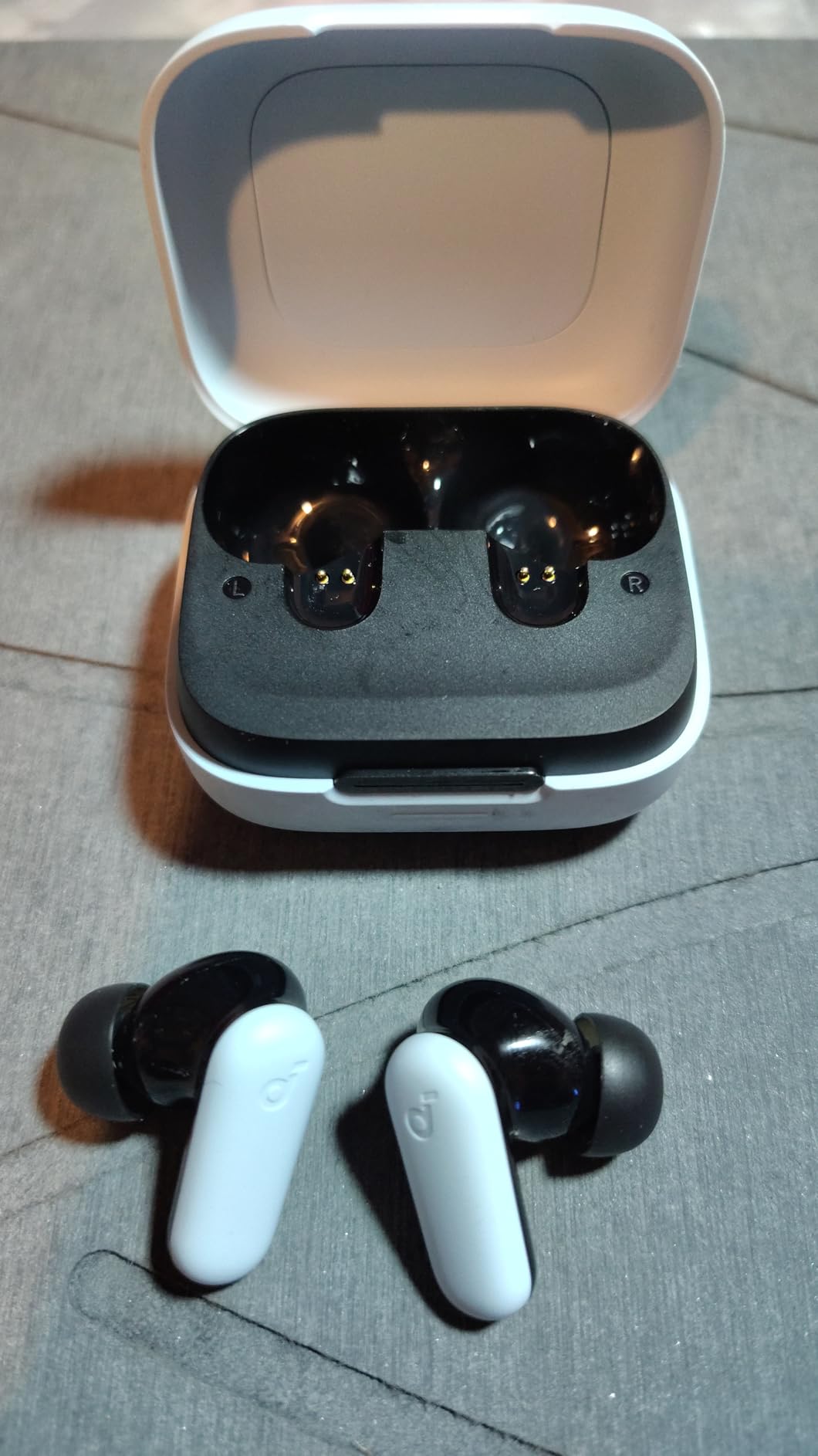 Soundcore P30i by Anker Noise Cancelling Earbuds, Strong and Smart Noise Cancelling, Powerful Bass, 45H Playtime, 2-in-1 Case and Phone Stand, IP54, Wireless Earbuds, Bluetooth 5.4 (Black) - Customer Photo 1