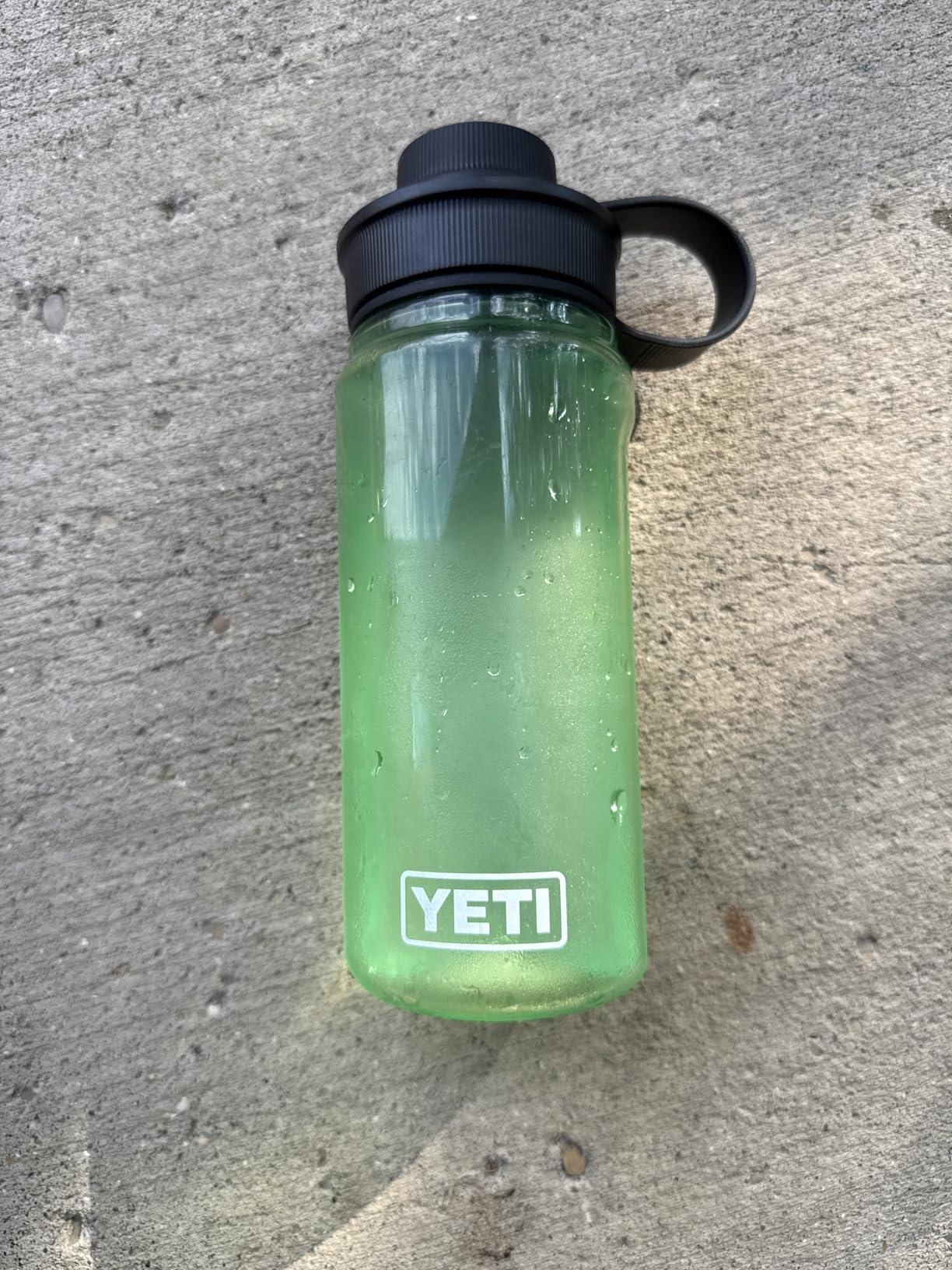 YETI Yonder Water Bottle with Yonder Tether Cap, Lightweight, Leakproof and BPA-Free Customer Review YETI Yonder Water Bottle with Yonder Tether Cap, Lightweight, Leakproof and BPA-Free - Customer Photo 2