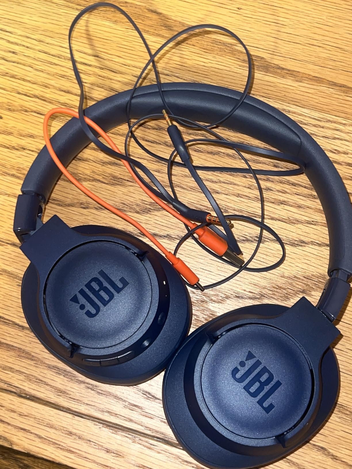 JBL Tune 720BT - Wireless Over-Ear Headphones with JBL Pure Bass Sound, Bluetooth 5.3, Up to 76H Battery Life and Speed Charge, Lightweight, Comfortable and Foldable Design (Black) Customer Review JBL Tune 720BT - Wireless Over-Ear Headphones with JBL Pure Bass Sound, Bluetooth 5.3, Up to 76H Battery Life and Speed Charge, Lightweight, Comfortable and Foldable Design (Black) - Customer Photo 1