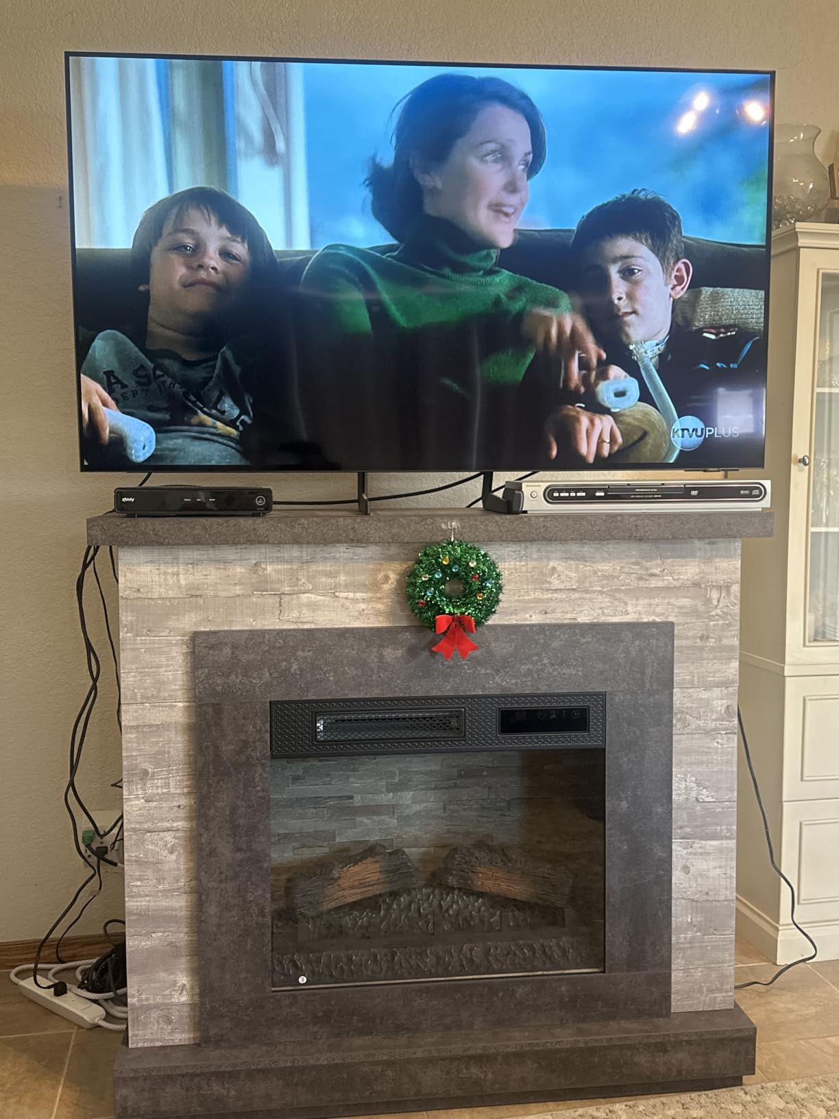 SAMSUNG 65-Inch Class OLED 4K S85D Series HDR Smart TV w/Dolby Atmos, Object Tracking Sound Lite, Contour Design, Motion Xcelerator, Real Depth Enhancer, Alexa Built-in (QN65S85D, 2024 Model) - Customer Photo 1