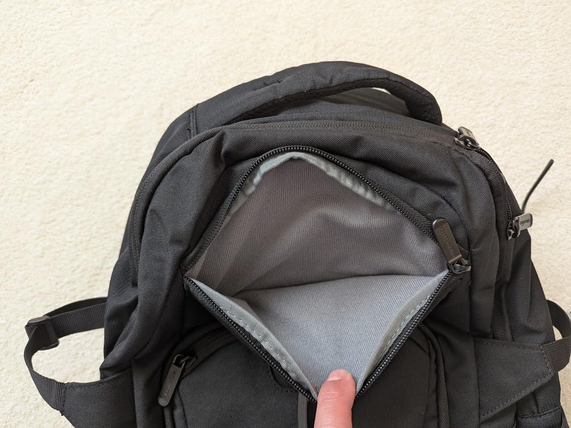 Amazon Basics Travel Laptop Backpack for 15.6 inch Laptop, Black Customer Review Amazon Basics Travel Laptop Backpack for 15.6 inch Laptop, Black - Customer Photo 3
