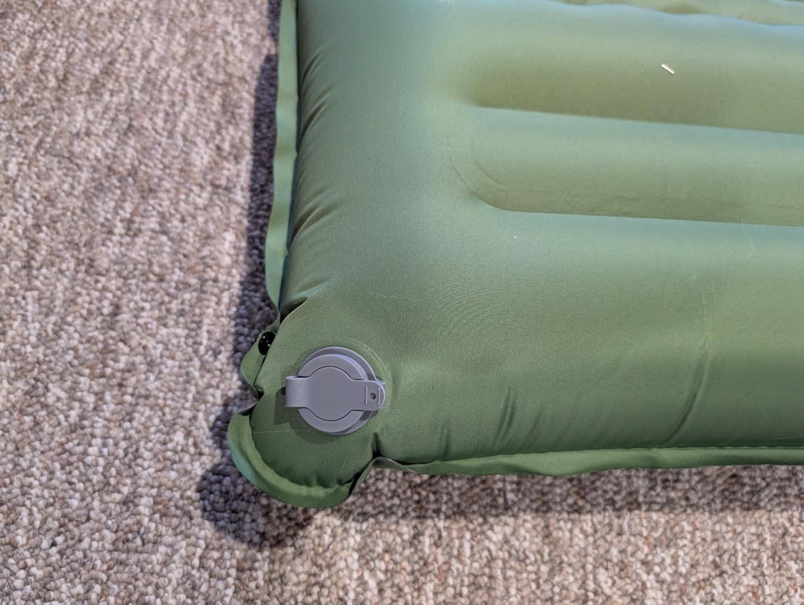 Camping Sleeping Pad, Extra Thick 5 Inch Camping Mat with Pillow Built-in Foot Pump Inflatable Sleeping Pads Compact for Camping Backpacking Hiking Traveling Tent（Green） - Customer Photo 2