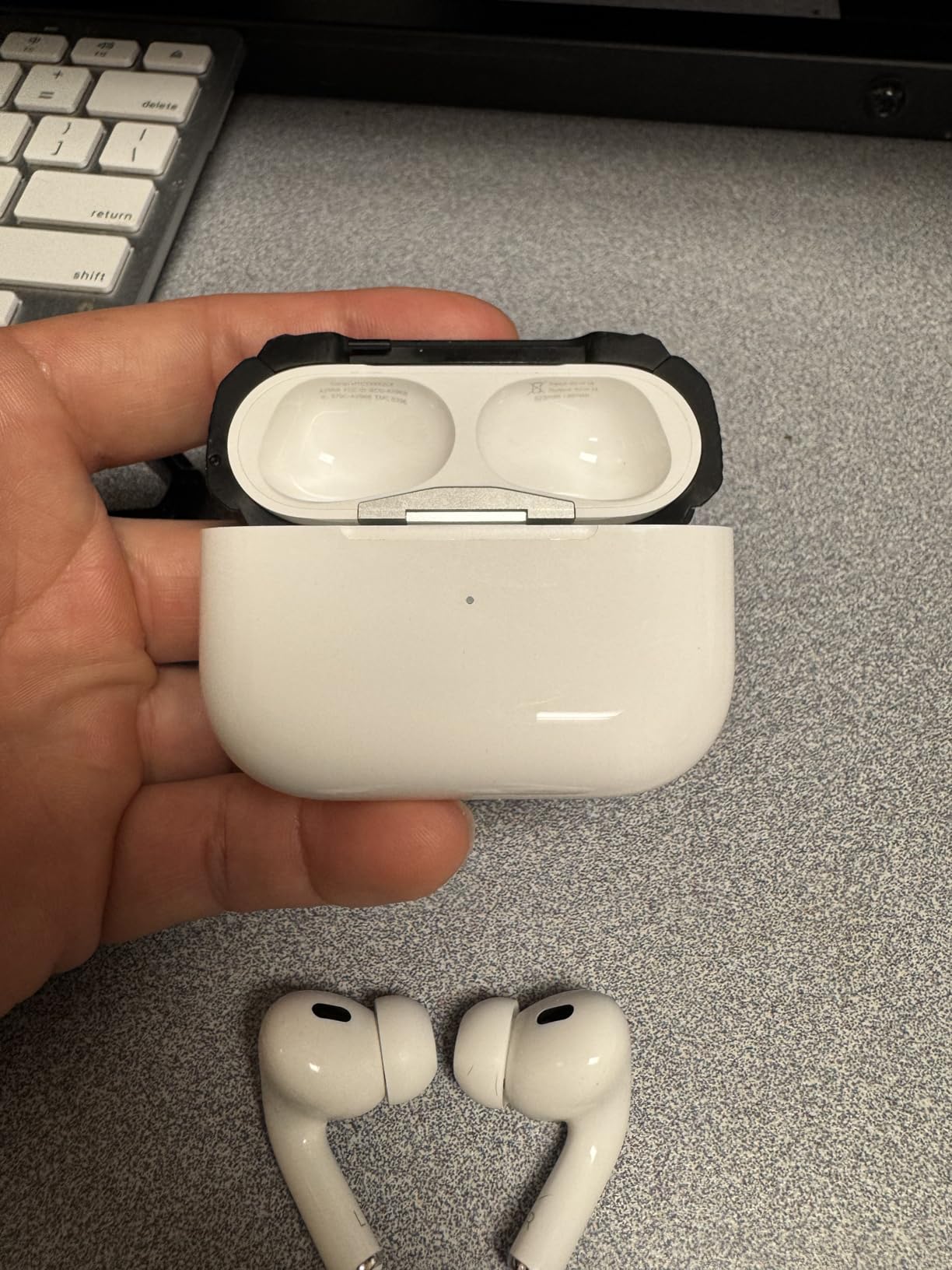 Apple AirPods Pro 2 Wireless Earbuds, Active Noise Cancellation, Hearing Aid Feature, Bluetooth Headphones, Transparency, Personalized Spatial Audio, High-Fidelity Sound, H2 Chip, USB-C Charging Customer Review Apple AirPods Pro 2 Wireless Earbuds, Active Noise Cancellation, Hearing Aid Feature, Bluetooth Headphones, Transparency, Personalized Spatial Audio, High-Fidelity Sound, H2 Chip, USB-C Charging - Customer Photo 4