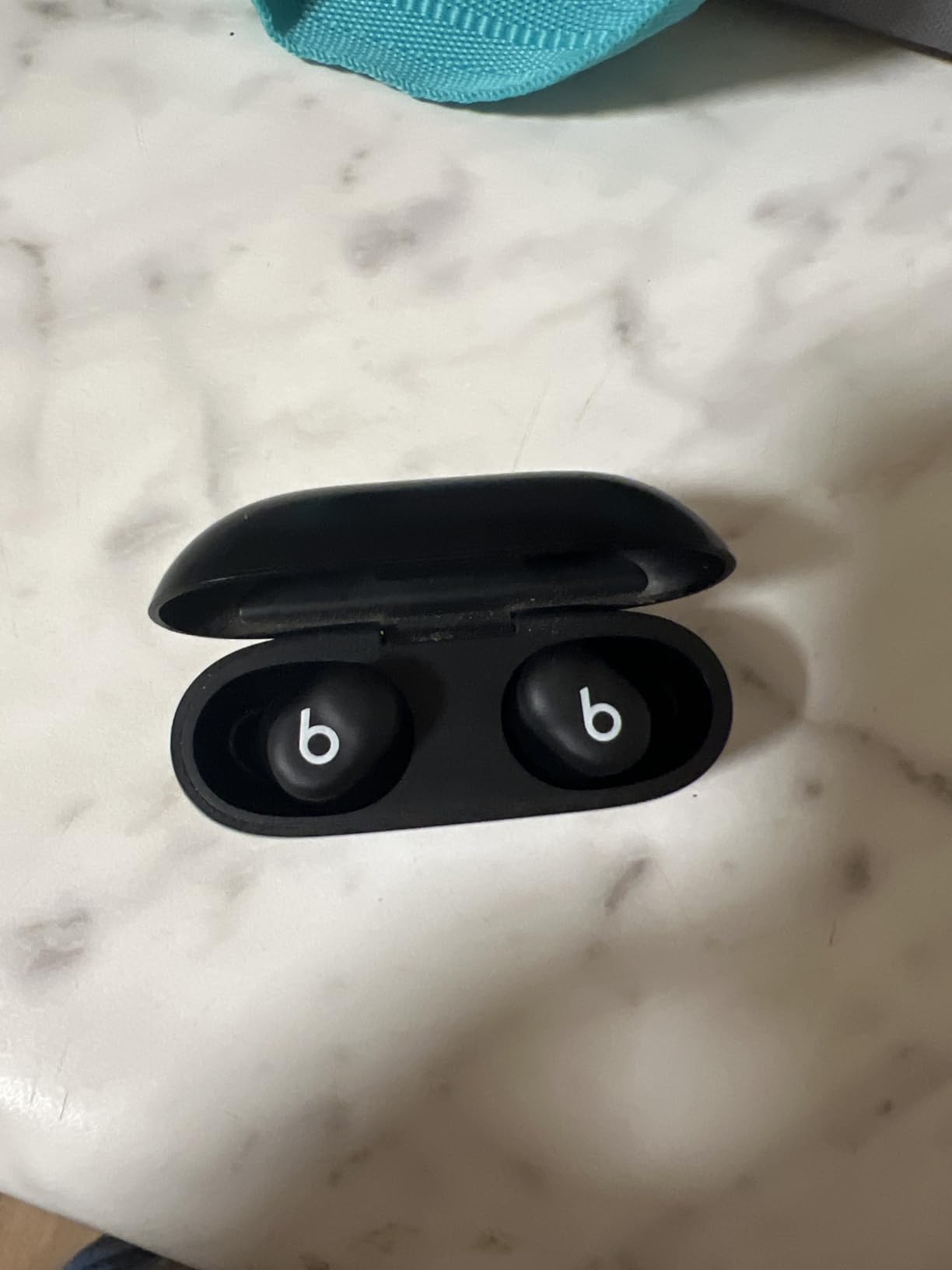 Beats Solo Buds - Wireless Bluetooth Earbuds | 18 Hours of Battery Life | Apple & Android Compatibility | Built-in Microphone - Storm Gray Customer Review Beats Solo Buds - Wireless Bluetooth Earbuds | 18 Hours of Battery Life | Apple & Android Compatibility | Built-in Microphone - Storm Gray - Customer Photo 1