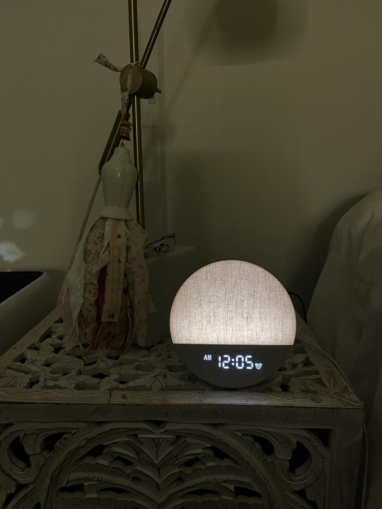 Dreamegg Sunrise 1 - Sunrise Alarm Clock, Sound Machine for Sleep, Customizable Sleep Routines, Dimmable Night Light, 29 Soothing Sounds, White Noise Machine, Wake Up Light for Bedrooms, Adults, Kids Customer Review Dreamegg Sunrise 1 - Sunrise Alarm Clock, Sound Machine for Sleep, Customizable Sleep Routines, Dimmable Night Light, 29 Soothing Sounds, White Noise Machine, Wake Up Light for Bedrooms, Adults, Kids - Customer Photo 2