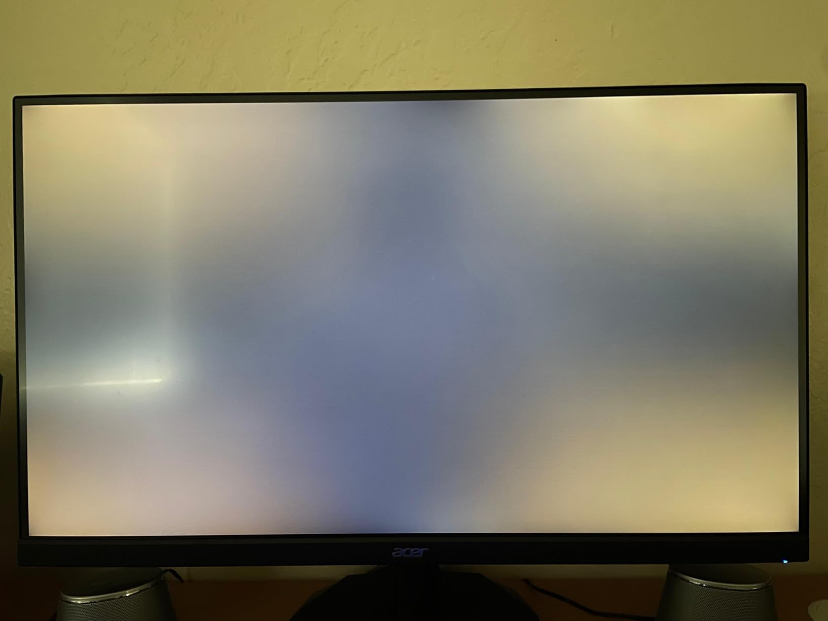acer Nitro 27 Inch QHD 2560 x 1440 IPS Gaming Monitor | AMD FreeSync | Up to 180Hz Refresh | Up to 0.5ms | DCI-P3 95% | HDR 10 Support | One Display Port 1.2 & Two HDMI 2.0 | KG271U N3bmiipx - Customer Photo 4