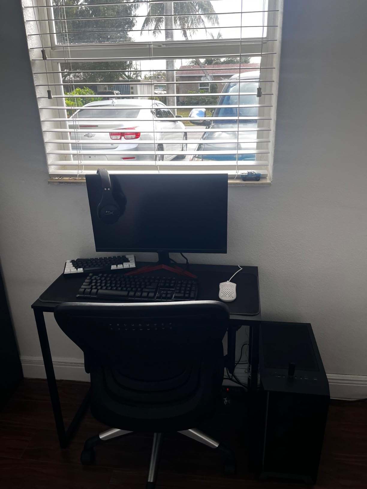 Skytech Nebula Gaming PC Desktop, Ryzen 5 5600 3.5 Ghz (4.4GHz Turbo Boost), NVIDIA RTX 3050 6GB GDDR6, 1TB SSD, 16GB DDR4 RAM 3200, 650W Gold PSU, Wi-Fi, Win 11 Home Customer Review Skytech Nebula Gaming PC Desktop, Ryzen 5 5600 3.5 Ghz (4.4GHz Turbo Boost), NVIDIA RTX 3050 6GB GDDR6, 1TB SSD, 16GB DDR4 RAM 3200, 650W Gold PSU, Wi-Fi, Win 11 Home - Customer Photo 1