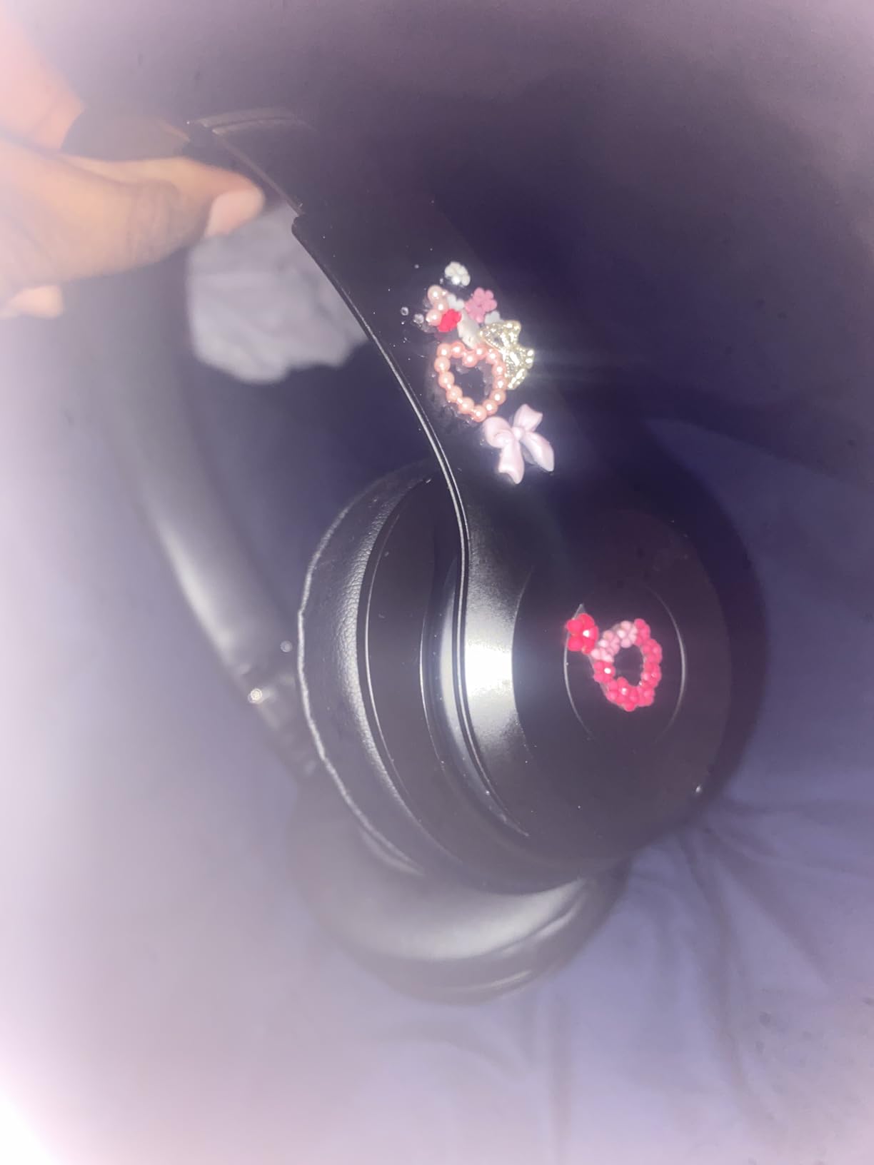 Beats Solo 4 - Wireless Bluetooth On-Ear Headphones, Apple & Android Compatible, Up to 50 Hours of Battery Life - Matte Black (Renewed Premium) Customer Review Beats Solo 4 - Wireless Bluetooth On-Ear Headphones, Apple & Android Compatible, Up to 50 Hours of Battery Life - Matte Black (Renewed Premium) - Customer Photo 1