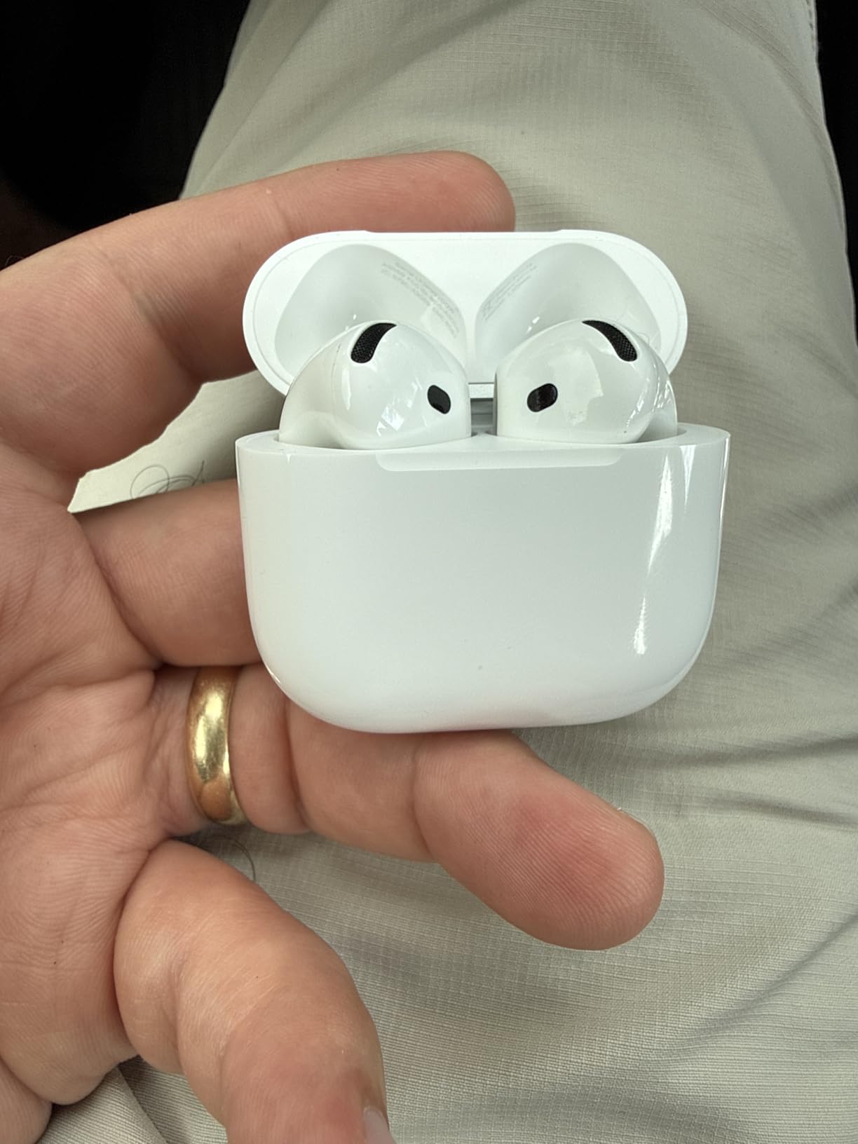 Apple AirPods 4 Wireless Earbuds, Bluetooth Headphones, with Active Noise Cancellation, Adaptive Audio, Transparency Mode, Personalized Spatial Audio, USB-C Charging Case, Wireless Charging, H2 Chip Customer Review Apple AirPods 4 Wireless Earbuds, Bluetooth Headphones, with Active Noise Cancellation, Adaptive Audio, Transparency Mode, Personalized Spatial Audio, USB-C Charging Case, Wireless Charging, H2 Chip - Customer Photo 3