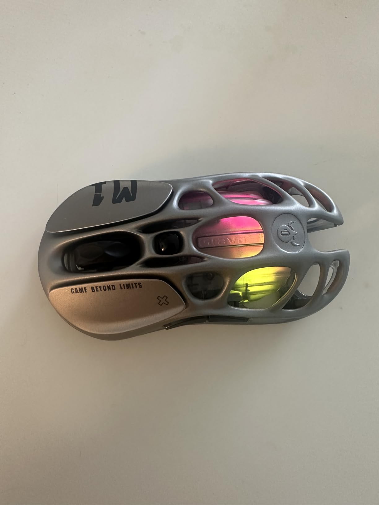 GravaStar Mercury M1 Pro Gaming Mouse, Lightweight Magnesium Alloy, 26,000 DPI, PAW3395DM Sensor, 5 Programmable Buttons, Support Wired/2.4GHz/BT, Up to 200 Hours Battery Life (Gradient Black) Customer Review GravaStar Mercury M1 Pro Gaming Mouse, Lightweight Magnesium Alloy, 26,000 DPI, PAW3395DM Sensor, 5 Programmable Buttons, Support Wired/2.4GHz/BT, Up to 200 Hours Battery Life (Gradient Black) - Customer Photo 5