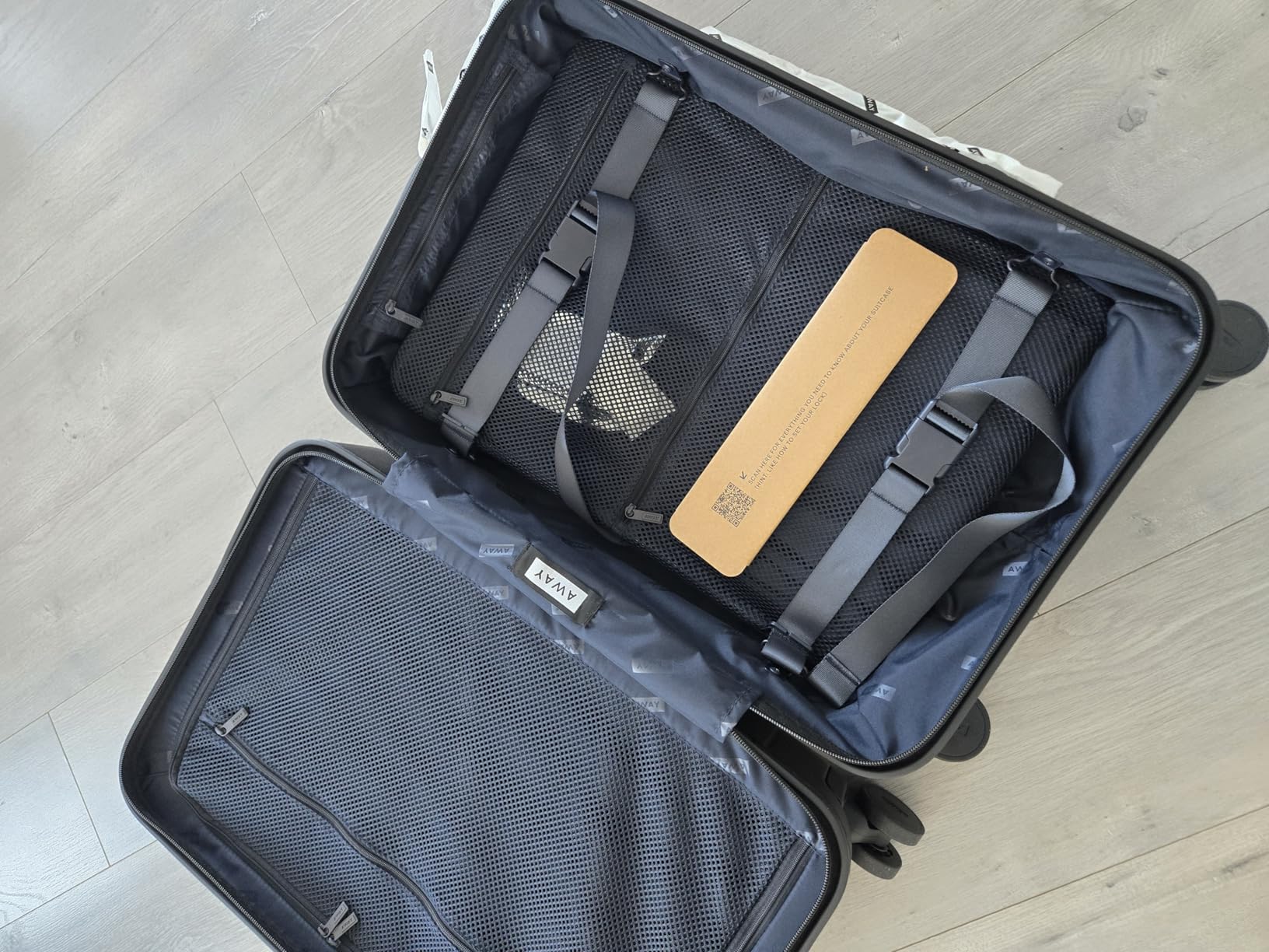 Away Carry-On Luggage, Lightweight Hardside Suitcase with Spinner Wheels, 22 Inch Airline Approved, TSA Lock, Navy Blue - Customer Photo 5