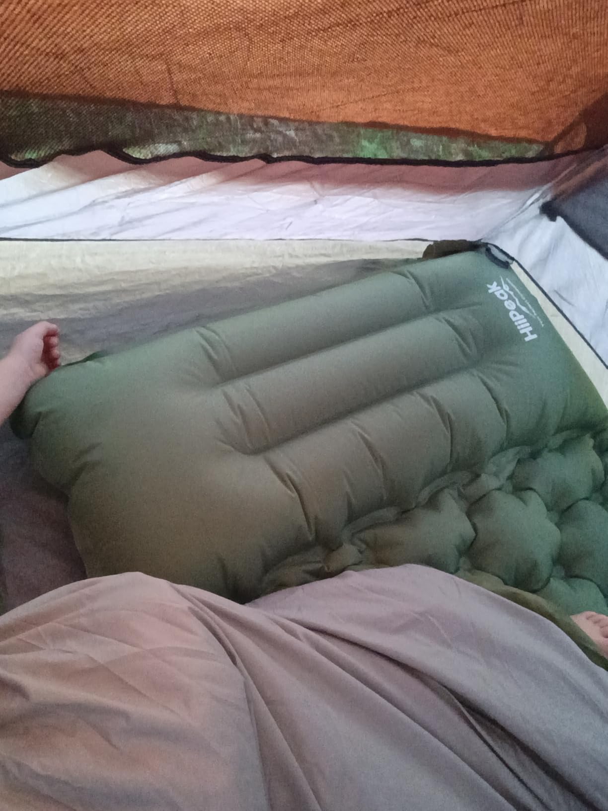 HiiPeak Sleeping Pad for Camping- Ultralight Inflatable Sleeping Mat with Built-in Foot Pump & Pillow, Upgraded Compact Camping Air Mattress for Camping, Backpacking, Hiking Customer Review HiiPeak Sleeping Pad for Camping- Ultralight Inflatable Sleeping Mat with Built-in Foot Pump & Pillow, Upgraded Compact Camping Air Mattress for Camping, Backpacking, Hiking - Customer Photo 3