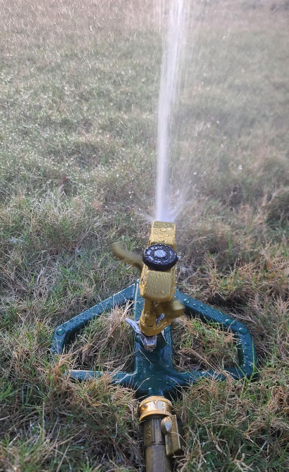 FANHAO Heavy Duty Pulsating Impact Lawn Sprinkler with Metal Base, 100% Metal Adjustable Circular Zinc Impulse Sprinkler for Yard Lawn, 360 Degree Large Area Coverage, Covers Up to 5800 sq. ft Customer Review FANHAO Heavy Duty Pulsating Impact Lawn Sprinkler with Metal Base, 100% Metal Adjustable Circular Zinc Impulse Sprinkler for Yard Lawn, 360 Degree Large Area Coverage, Covers Up to 5800 sq. ft - Customer Photo 2