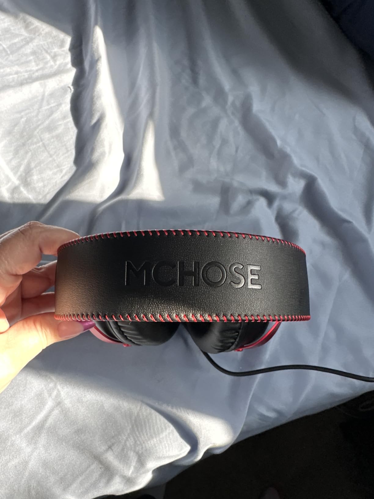 MCHOSE V9 Wireless Gaming Headset 7.1 Surround Sound for PS5 PS4 PC SWITCH TOPSPEED Gaming Headphones with Noise Canceling Mic, 125Hr Battery, Low 15ms Latency, Lightweight, BT 5.3 FPS Games Black&Red Customer Review MCHOSE V9 Wireless Gaming Headset 7.1 Surround Sound for PS5 PS4 PC SWITCH TOPSPEED Gaming Headphones with Noise Canceling Mic, 125Hr Battery, Low 15ms Latency, Lightweight, BT 5.3 FPS Games Black&Red - Customer Photo 2
