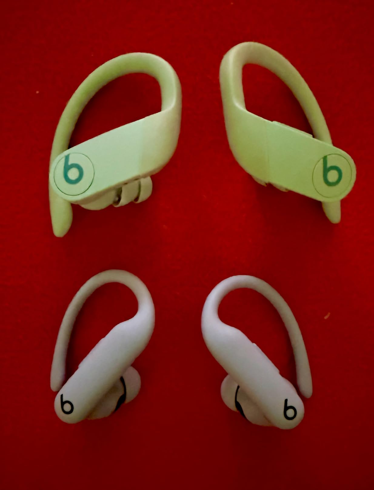 Beats Powerbeats Pro 2 - Wireless Noise Cancelling Workout Earbuds with Secure- Fit Earhooks, Up to 45-Hour Battery with Charging Case, Sweat & Water Resistant, Heart Rate Monitoring - Jet Black Customer Review Beats Powerbeats Pro 2 - Wireless Noise Cancelling Workout Earbuds with Secure- Fit Earhooks, Up to 45-Hour Battery with Charging Case, Sweat & Water Resistant, Heart Rate Monitoring - Jet Black - Customer Photo 2