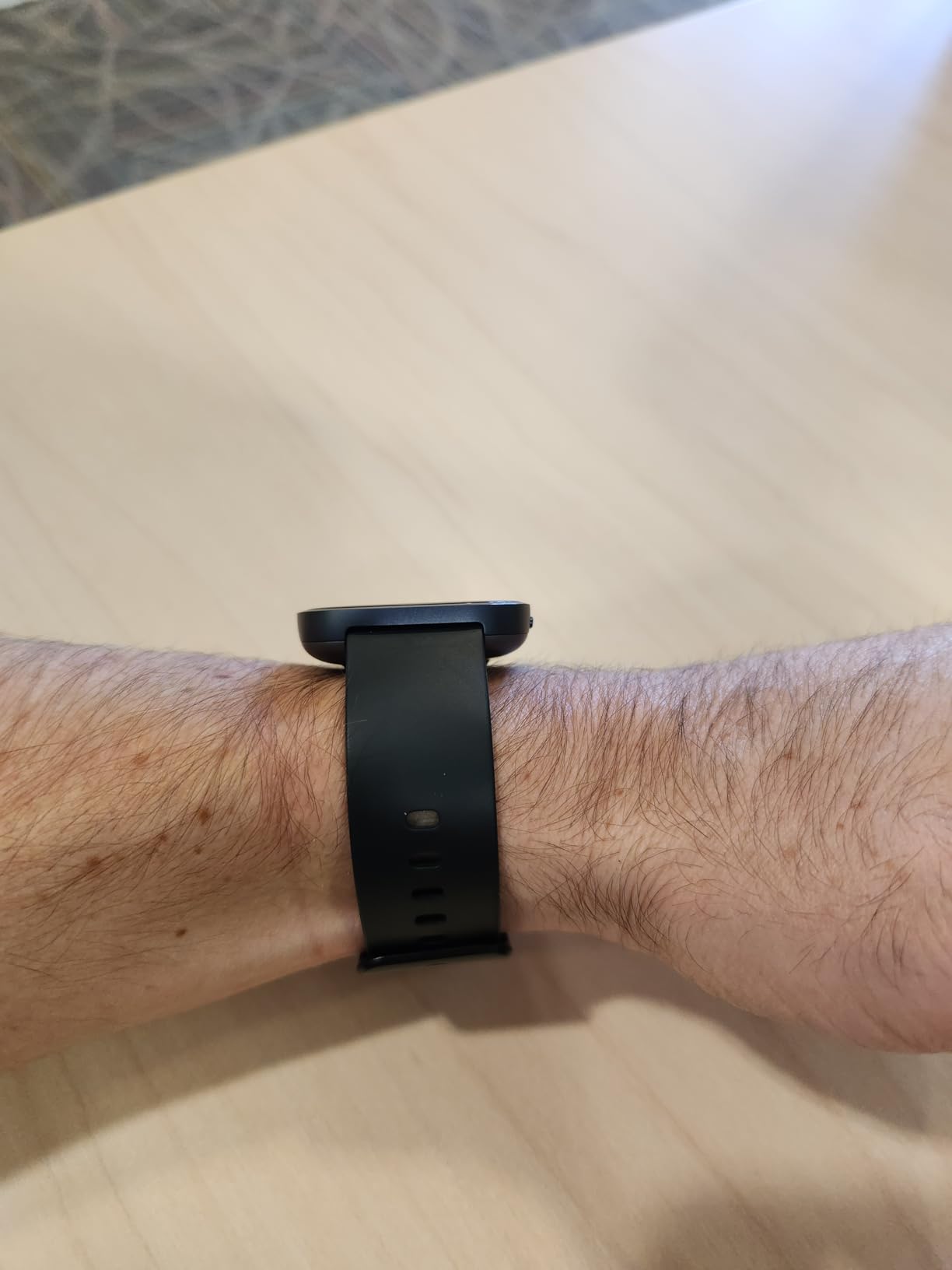 Amazfit Bip 6 Smart Watch 46mm, 14 Day Battery, 1.97 AMOLED Display, GPS & Free Maps, AI, Bluetooth Call & Text, Health, Fitness & Sleep Tracker, 140+ Workout Modes, 5 ATM Water-Resistance, Charcoal Customer Review Amazfit Bip 6 Smart Watch 46mm, 14 Day Battery, 1.97 AMOLED Display, GPS & Free Maps, AI, Bluetooth Call & Text, Health, Fitness & Sleep Tracker, 140+ Workout Modes, 5 ATM Water-Resistance, Charcoal - Customer Photo 2