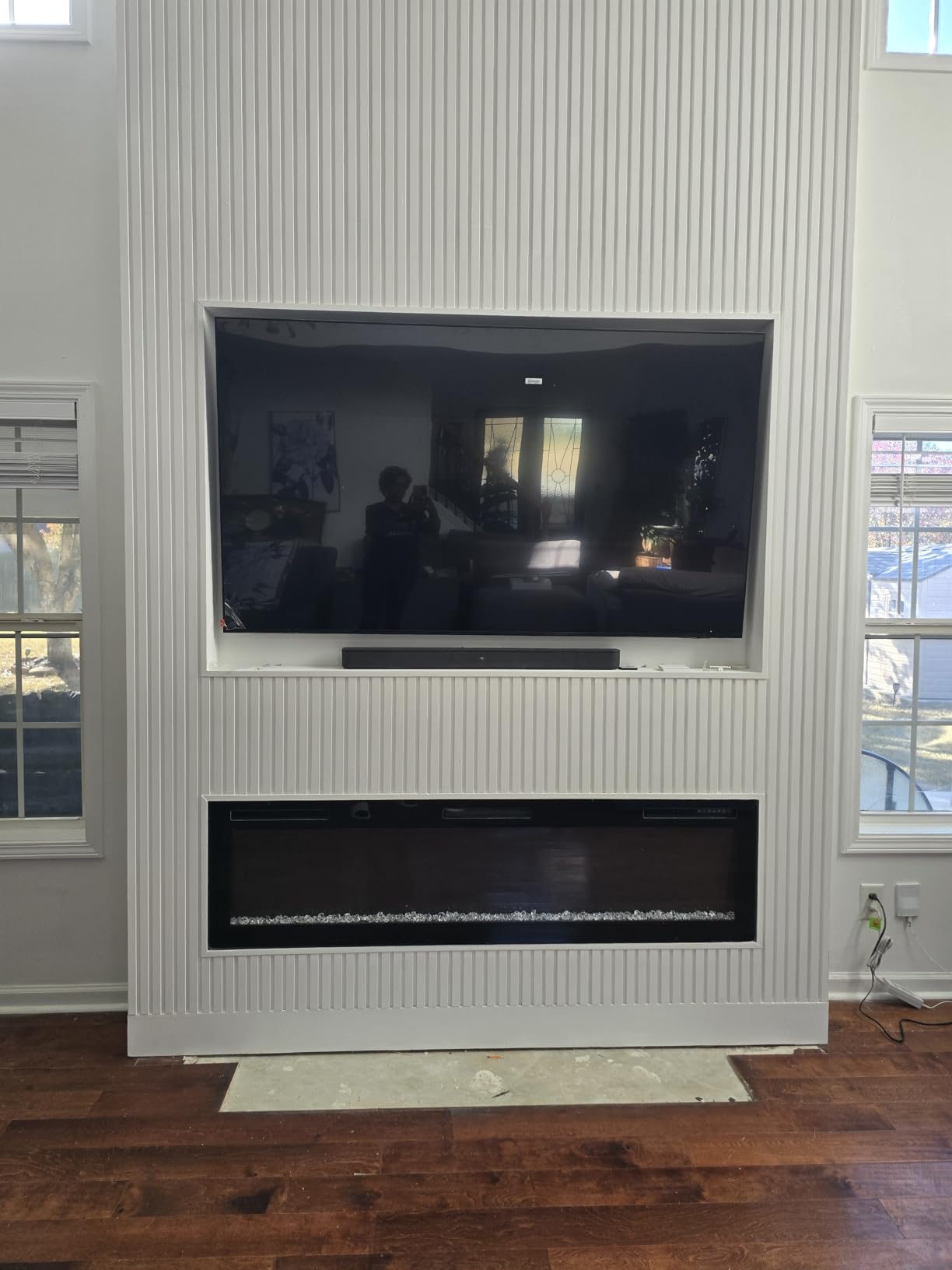 Samsung 75-Inch Class QLED Q8F 4K UHD Smart TV (2025 Model) Q4 AI Processor, 100% Color Volume with Quantum Dot, AirSlim Design, Endless Free Content, Samsung Vision AI, Alexa Built-in - Customer Photo 3