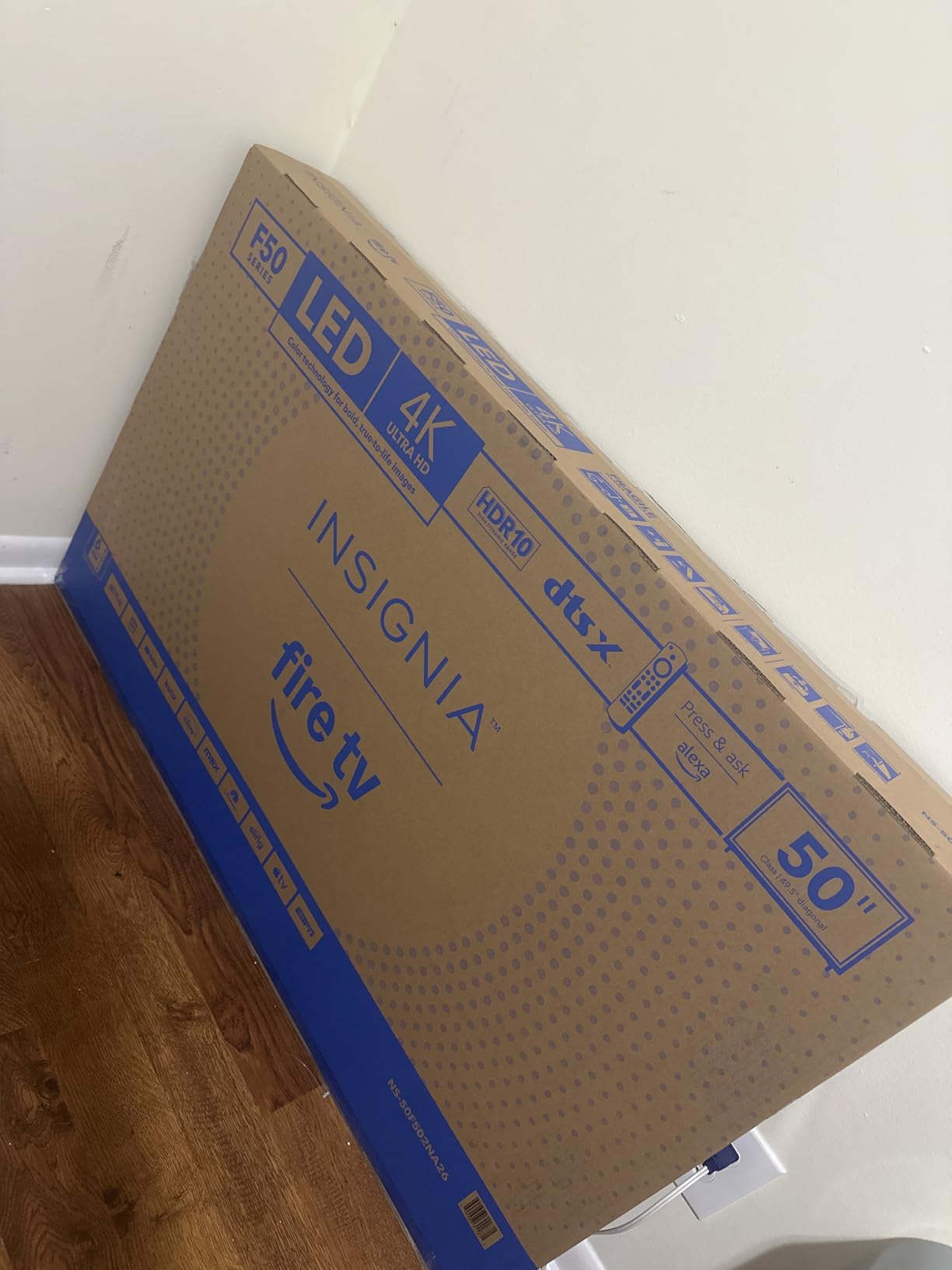 INSIGNIA 55-inch Class F50 Series LED 4K UHD Smart Fire TV with Alexa Voice Remote (NS-55F501NA26) - Customer Photo 2
