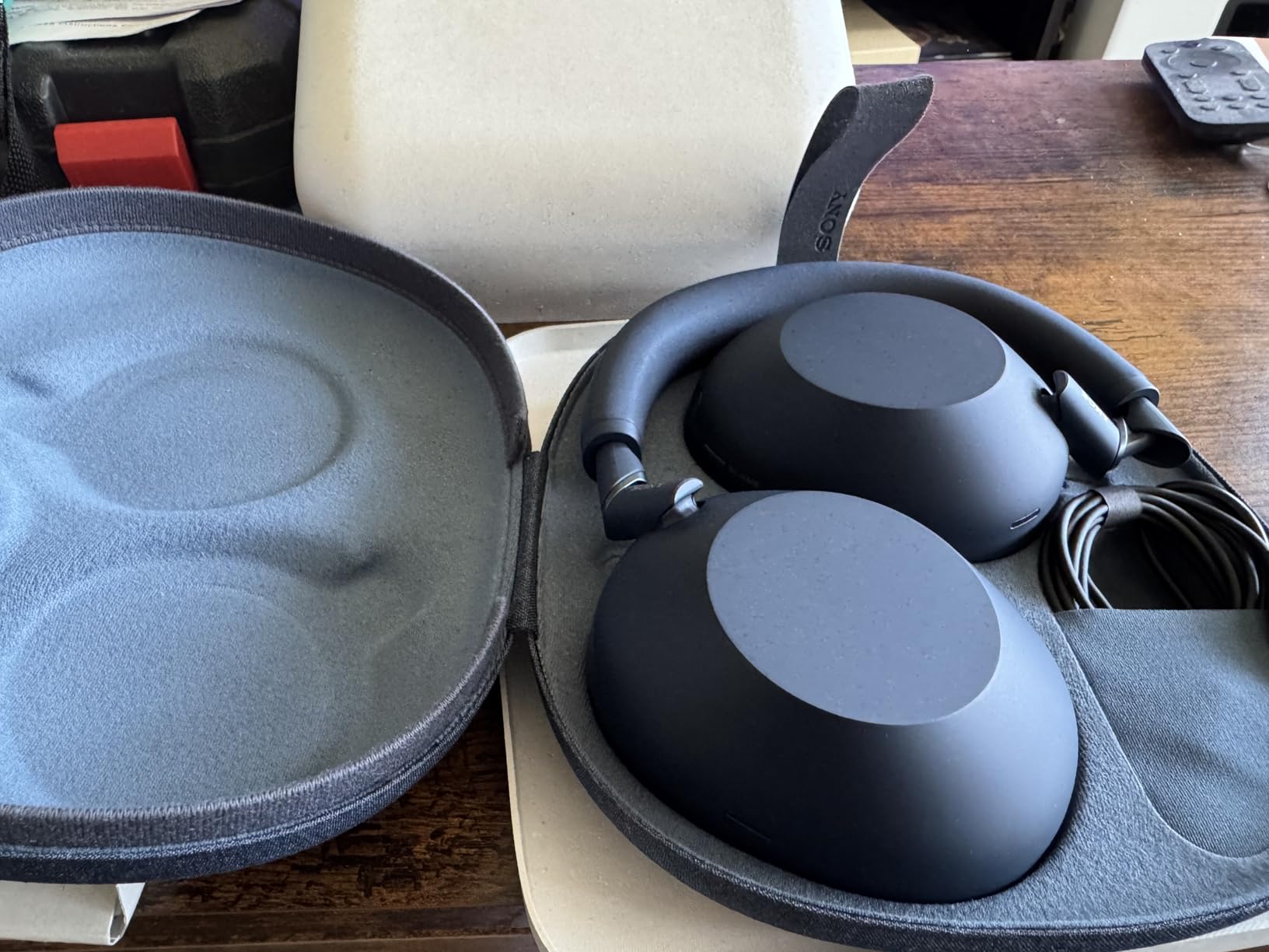 Sony WH-1000XM6 The Best Noise Canceling Wireless Headphones, HD NC Processor QN3, 12 Microphones, Adaptive NC Optimizer, Mastered by Engineers, Studio-Quality, 30-Hour Battery, Black Customer Review Sony WH-1000XM6 The Best Noise Canceling Wireless Headphones, HD NC Processor QN3, 12 Microphones, Adaptive NC Optimizer, Mastered by Engineers, Studio-Quality, 30-Hour Battery, Black - Customer Photo 1