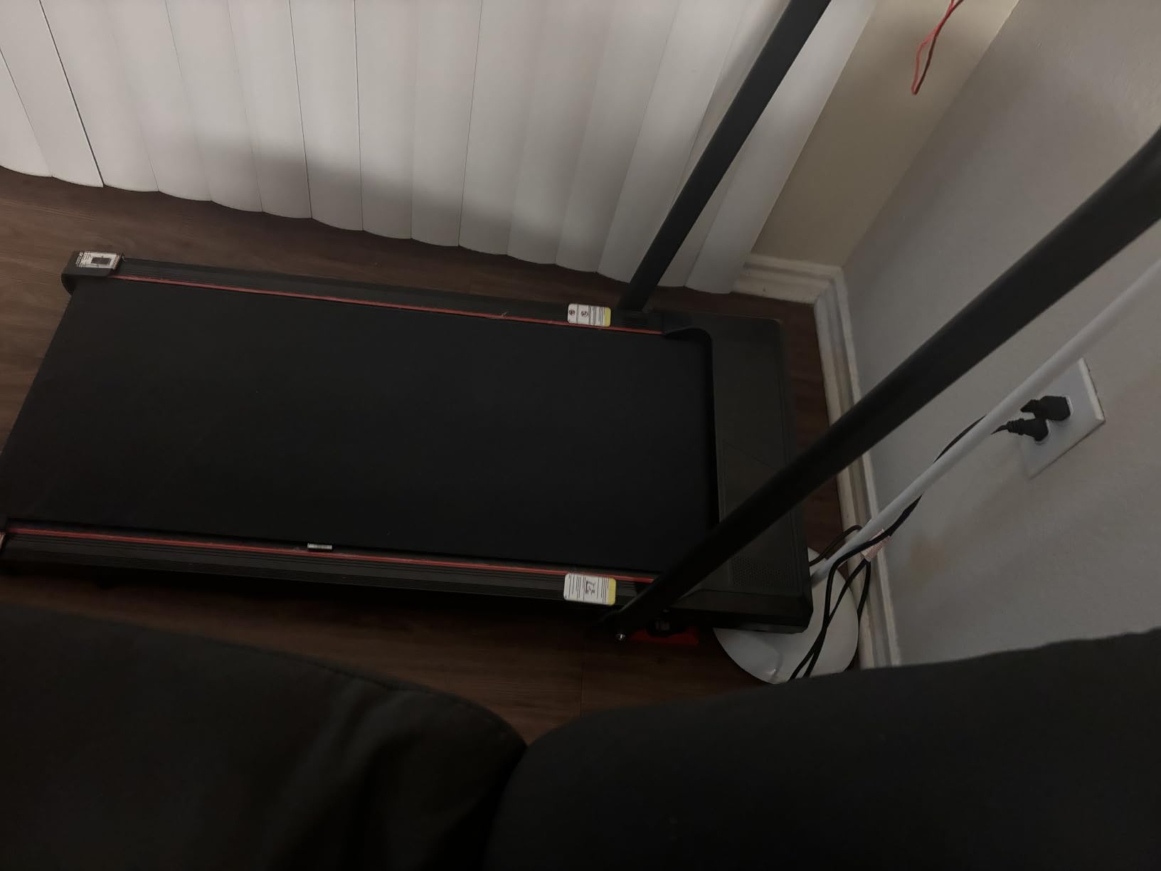 4-in-1 Walking Pad with 15% Incline, Portable Under Desk Treadmill, Foldable Treadmills for Home and Office, 2.5 HP Quiet Walking Pad Treadmill with 300 LBS Capacity - Customer Photo 2
