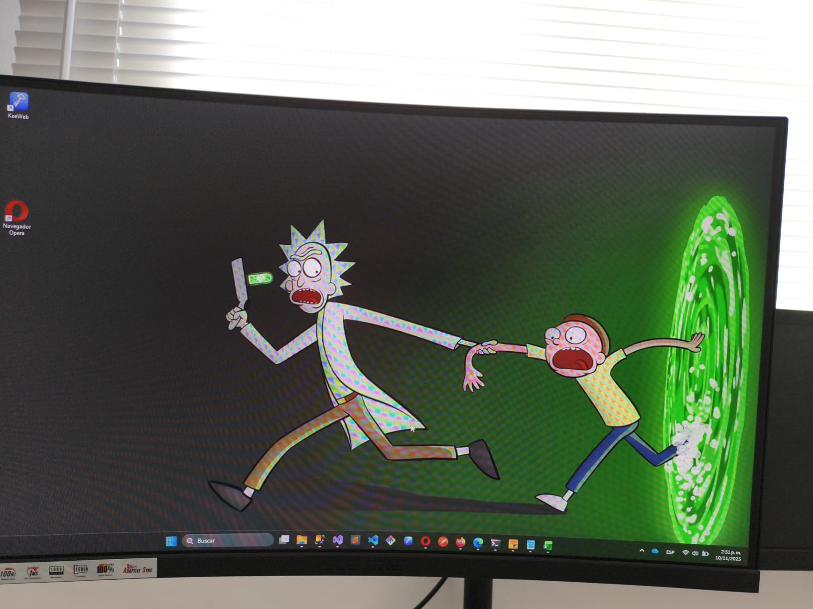 Sceptre New Curved 27-inch Gaming Monitor 1500R 100Hz HDMI X2 DisplayPort 1ms 100% sRGB, Build-in Speakers Machine Black 2026 (C275W-FW100T) - Customer Photo 1