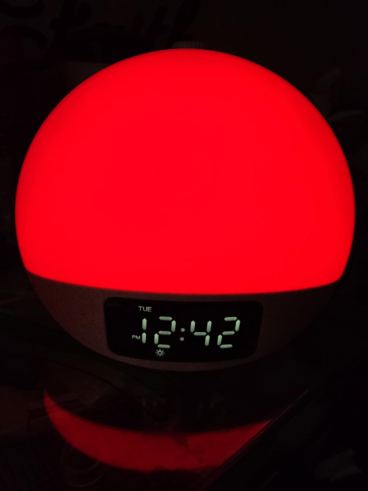Sunrise Alarm Clock White Noise Sound Machine for Bedroom | Natural Wake-Up Light with 30 Soothing Sleep Aids, Bluetooth Speaker, Dimmable Clock, Screen-Free Design for Baby Adults Kids-Khaki Customer Review Sunrise Alarm Clock White Noise Sound Machine for Bedroom | Natural Wake-Up Light with 30 Soothing Sleep Aids, Bluetooth Speaker, Dimmable Clock, Screen-Free Design for Baby Adults Kids-Khaki - Customer Photo 2