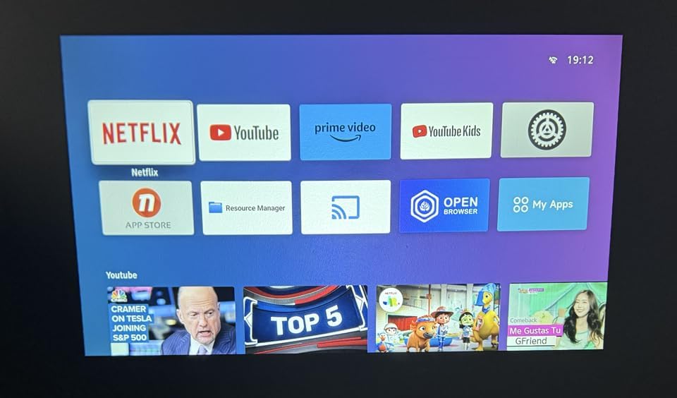 2000 ANSI Official Licensed Google TV Outdoor Projector 4K Full HD, Smart Projector with Wifi and Bluetooth, Auto Focus, Dolby Sound, Built-in Apps, HAPPRUN Indoor Home Theater with 270° Stand Customer Review 2000 ANSI Official Licensed Google TV Outdoor Projector 4K Full HD, Smart Projector with Wifi and Bluetooth, Auto Focus, Dolby Sound, Built-in Apps, HAPPRUN Indoor Home Theater with 270° Stand - Customer Photo 1