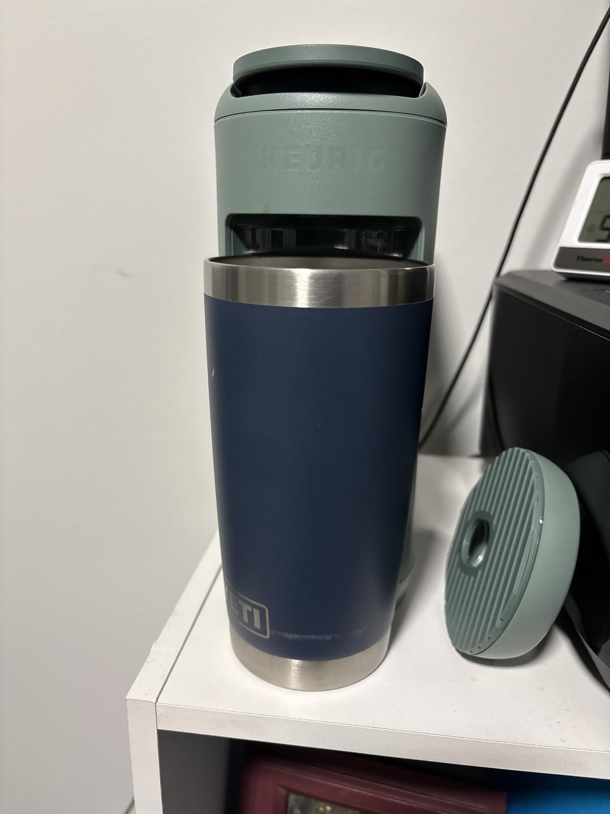 Keurig K-Mini Mate Single Serve K-Cup Pod Coffee Maker, Brews Up to 12 oz Cup, Compact Portable Coffee Machine for Small Spaces, Great For Dorms & Offices, Black Customer Review Keurig K-Mini Mate Single Serve K-Cup Pod Coffee Maker, Brews Up to 12 oz Cup, Compact Portable Coffee Machine for Small Spaces, Great For Dorms & Offices, Black - Customer Photo 4