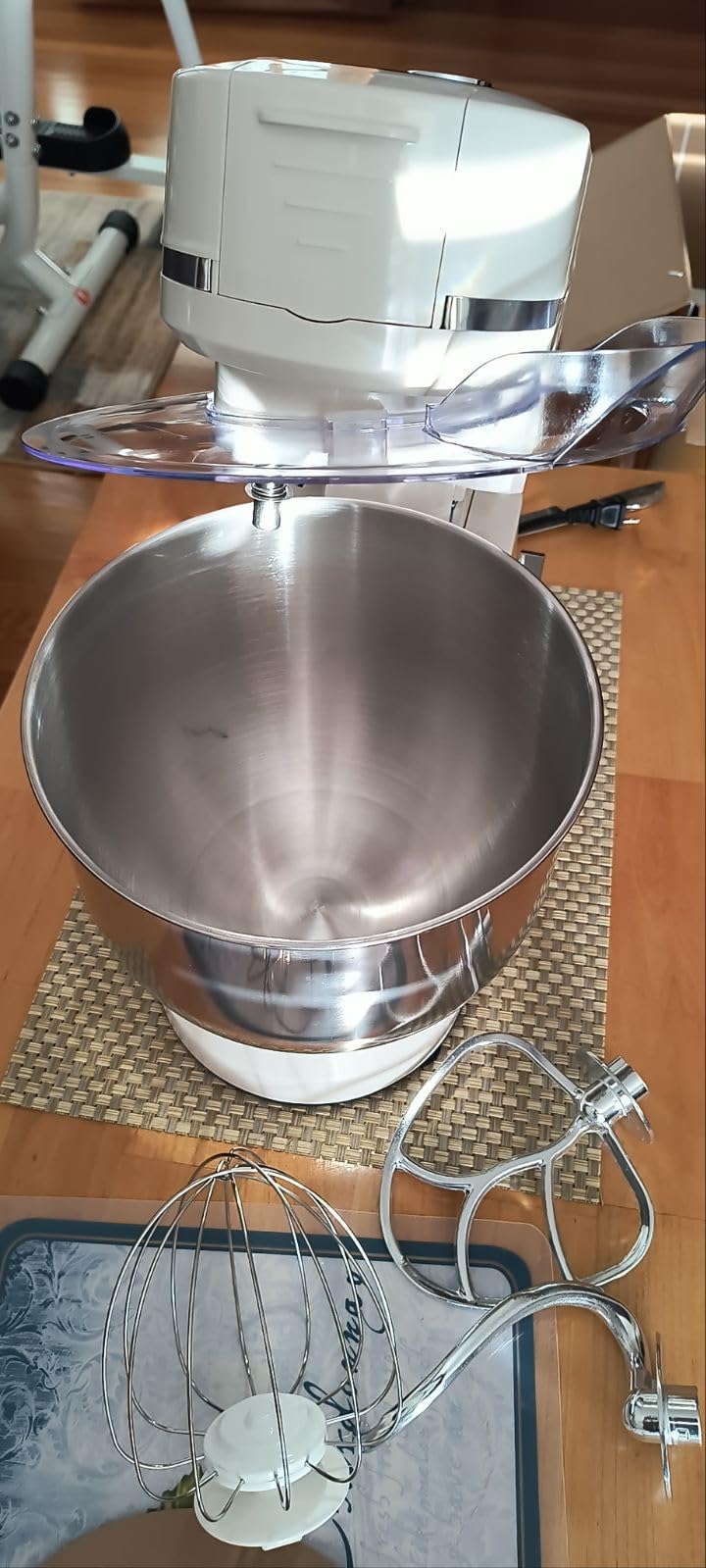 900W Stand Mixer 8 QT kitchen Dough mixers LED Touch Screen Adjustable Speed Electric Household Mixers With Bowl,Dough Hook,Whisk And Beater For Baking, Cake,Pizza And Most Home Cooks Customer Review 900W Stand Mixer 8 QT kitchen Dough mixers LED Touch Screen Adjustable Speed Electric Household Mixers With Bowl,Dough Hook,Whisk And Beater For Baking, Cake,Pizza And Most Home Cooks - Customer Photo 1