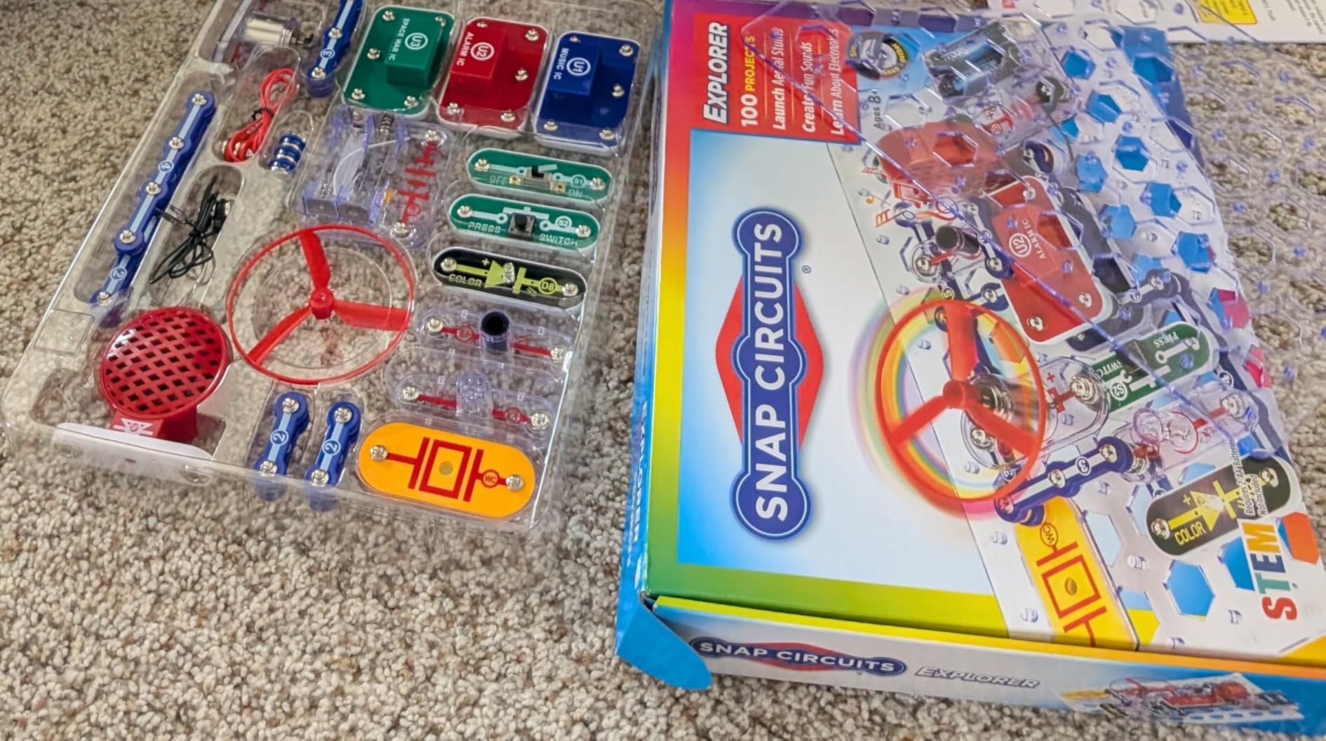 Snap Circuits Jr. SC-100 Electronics Exploration Kit, Over 100 Projects, Full Color Project Manual, 28 Parts, STEM Educational Toy for Kids 8 + Customer Review Snap Circuits Jr. SC-100 Electronics Exploration Kit, Over 100 Projects, Full Color Project Manual, 28 Parts, STEM Educational Toy for Kids 8 + - Customer Photo 2