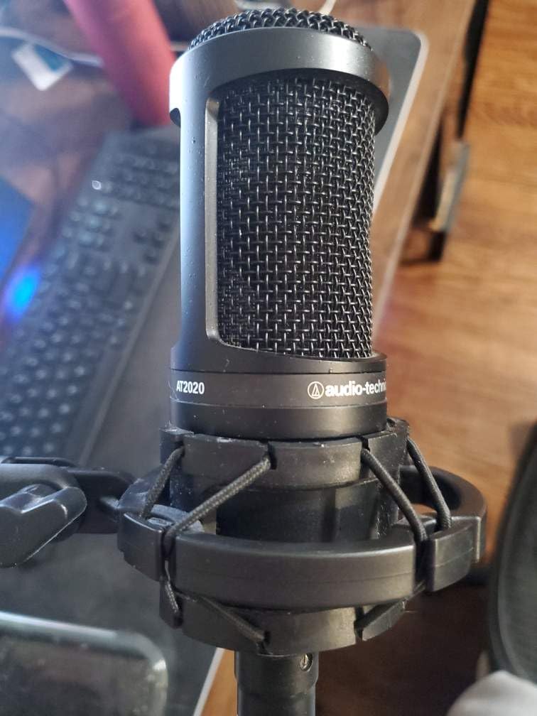 Audio-Technica AT2020 Cardioid Condenser Studio XLR Microphone, Ideal for Project/Home Studio Applications, Black - Customer Photo 002