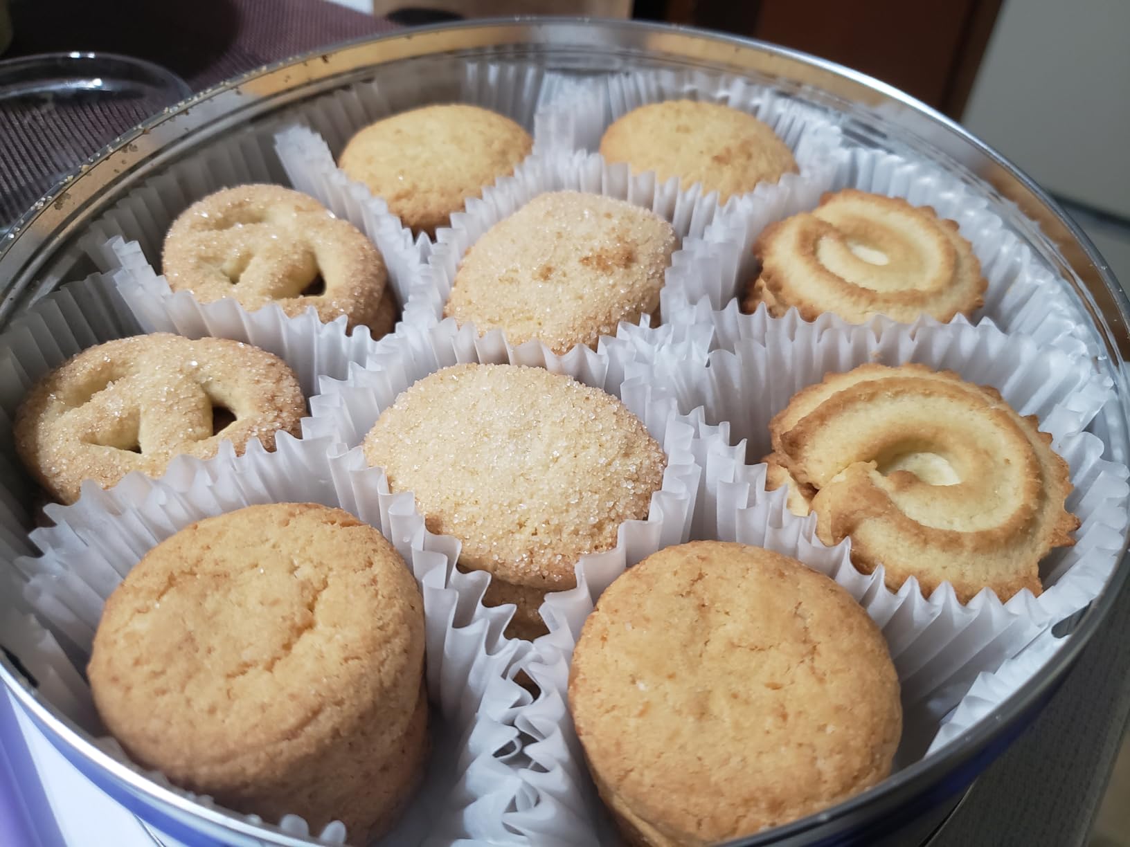 Royal Dansk Danish Butter Cookies, Premium Assorted Cookies in Gift Tin, Great for Sharing and Gifting, 12 oz - Customer Photo 3