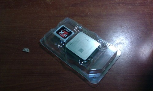 AMD FX 6100 6-Core Processor, 3.3 6 Socket AM3+ - FD6100WMGUSBX - Customer Photo 001