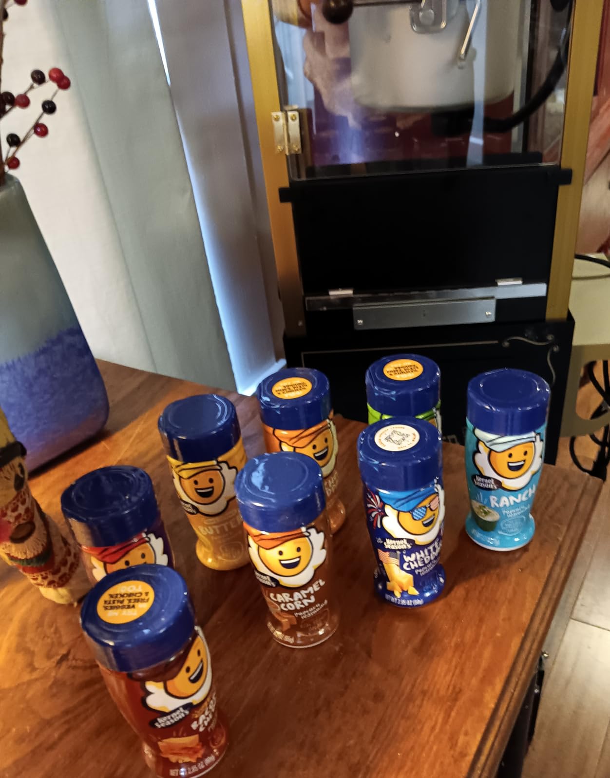 Kernel Season's Popcorn Seasoning Mini Jars Variety Pack, 0.9 Ounce (Pack of 8) Customer Review Kernel Season's Popcorn Seasoning Mini Jars Variety Pack, 0.9 Ounce (Pack of 8) - Customer Photo 5