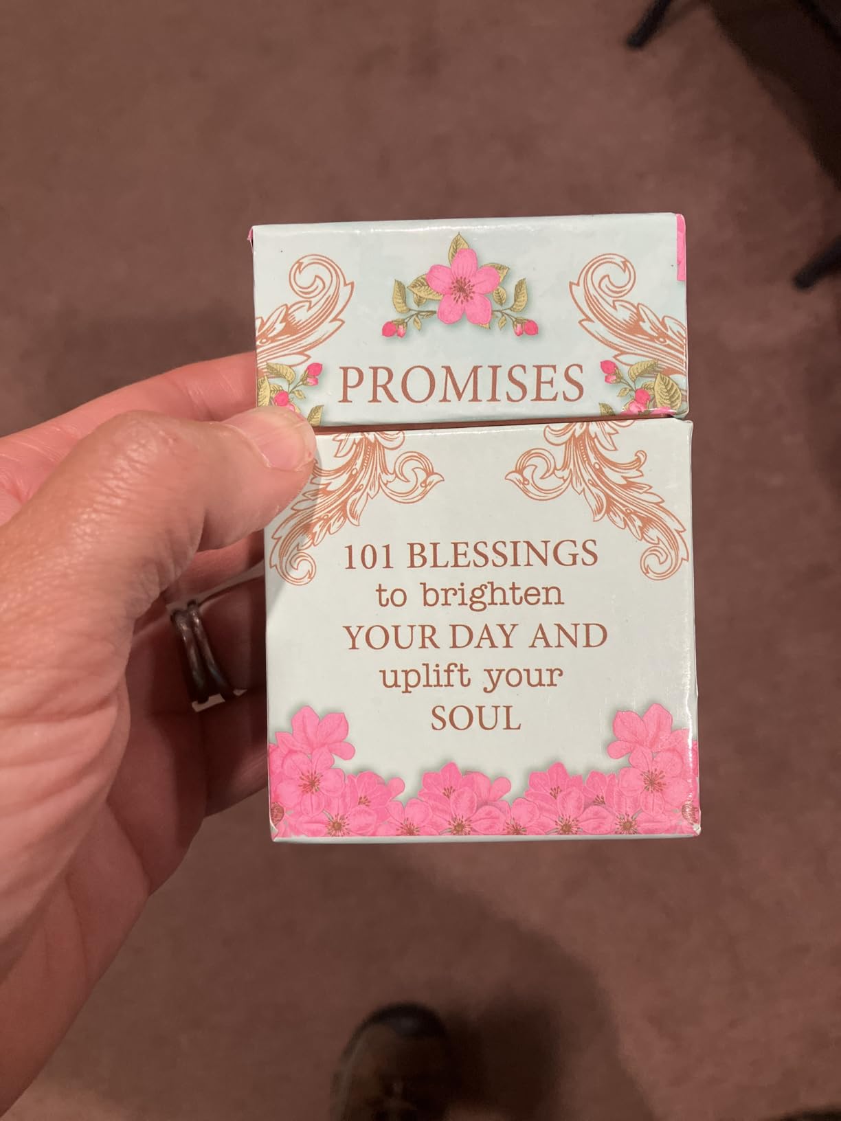 Promises From God for Women, Inspirational Scripture Cards to Keep or Share (Boxes of Blessings) - Customer Photo 1