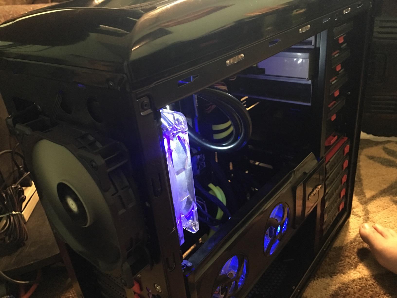 AMD Black Edition FX-8300 Vishera 8-Core Socket AM3-Plus 95W FD8300WMHKBOX Desktop Processor - Customer Photo 005