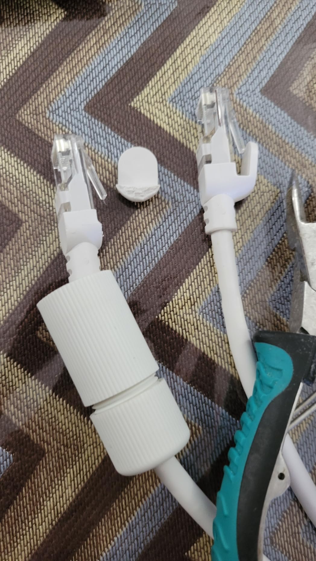 Jadaol Cat 6 Ethernet Cable 50 ft, Outdoor & Indoor 10Gbps Support Cat8 Cat7 Network, Flat RJ45 Internet LAN Computer Patch Cable for Router, Modem, Switch, Gaming Consoles, Streaming Devices, White Customer Review Jadaol Cat 6 Ethernet Cable 50 ft, Outdoor & Indoor 10Gbps Support Cat8 Cat7 Network, Flat RJ45 Internet LAN Computer Patch Cable for Router, Modem, Switch, Gaming Consoles, Streaming Devices, White - Customer Photo 1