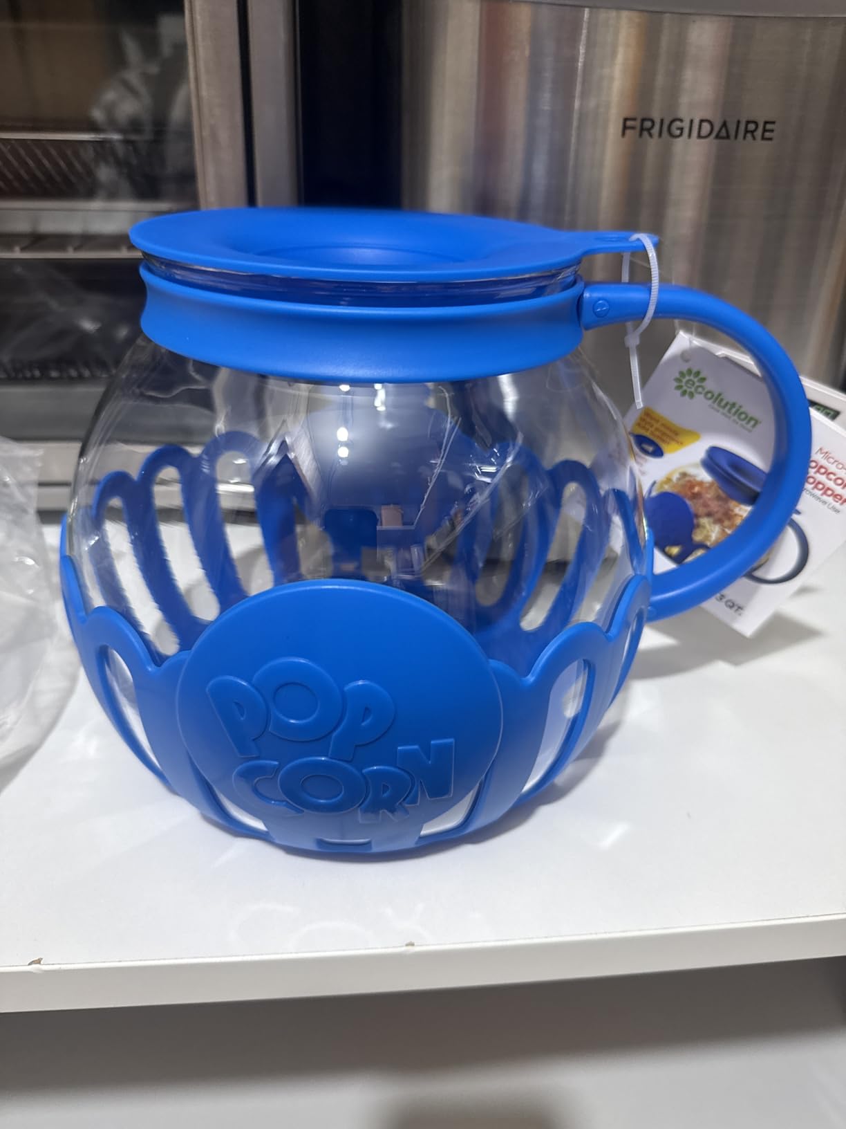Ecolution Patented Micro-Pop Microwave Popcorn Popper with Temperature Safe Glass, 3-in-1 Lid Measures Kernels and Melts Butter, Made Without BPA, Dishwasher Safe Customer Review Ecolution Patented Micro-Pop Microwave Popcorn Popper with Temperature Safe Glass, 3-in-1 Lid Measures Kernels and Melts Butter, Made Without BPA, Dishwasher Safe - Customer Photo 4
