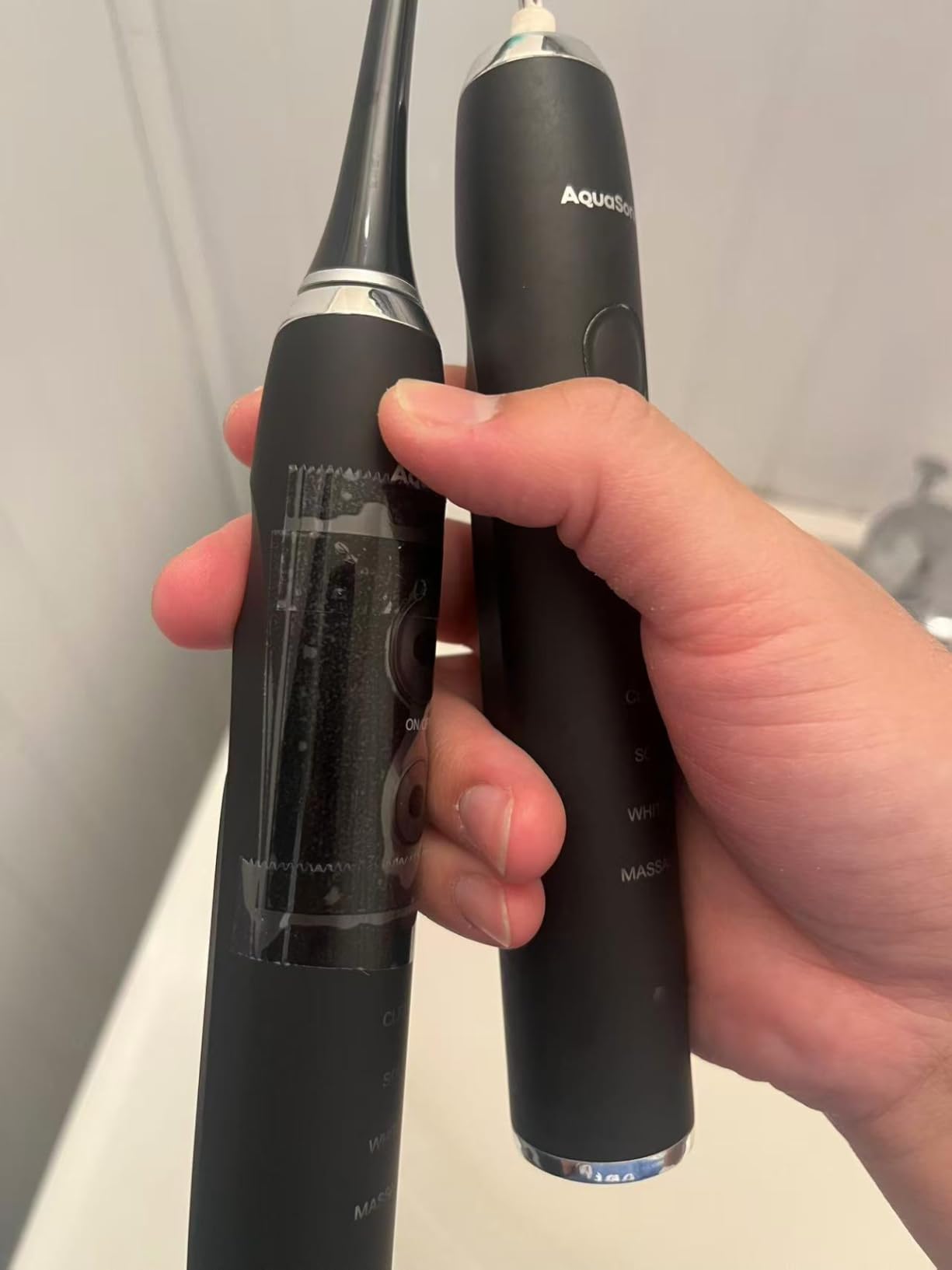 Aquasonic Black Series Ultra Whitening Toothbrush – ADA Accepted Electric Toothbrush- 8 Brush Heads & Travel Case – 40,000 VPM Electric Motor & Wireless Charging - 4 Modes w Smart Timer Customer Review Aquasonic Black Series Ultra Whitening Toothbrush – ADA Accepted Electric Toothbrush- 8 Brush Heads & Travel Case – 40,000 VPM Electric Motor & Wireless Charging - 4 Modes w Smart Timer - Customer Photo 2