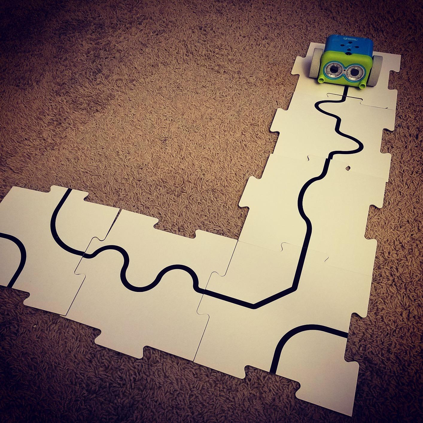 Learning Resources Botley the Coding Robot - Code Games for Boys and Girls, Robotics for Kids, STEM Programming, Scientific Building Toys, Engineering Gift Set Customer Review Learning Resources Botley the Coding Robot - Code Games for Boys and Girls, Robotics for Kids, STEM Programming, Scientific Building Toys, Engineering Gift Set - Customer Photo 2