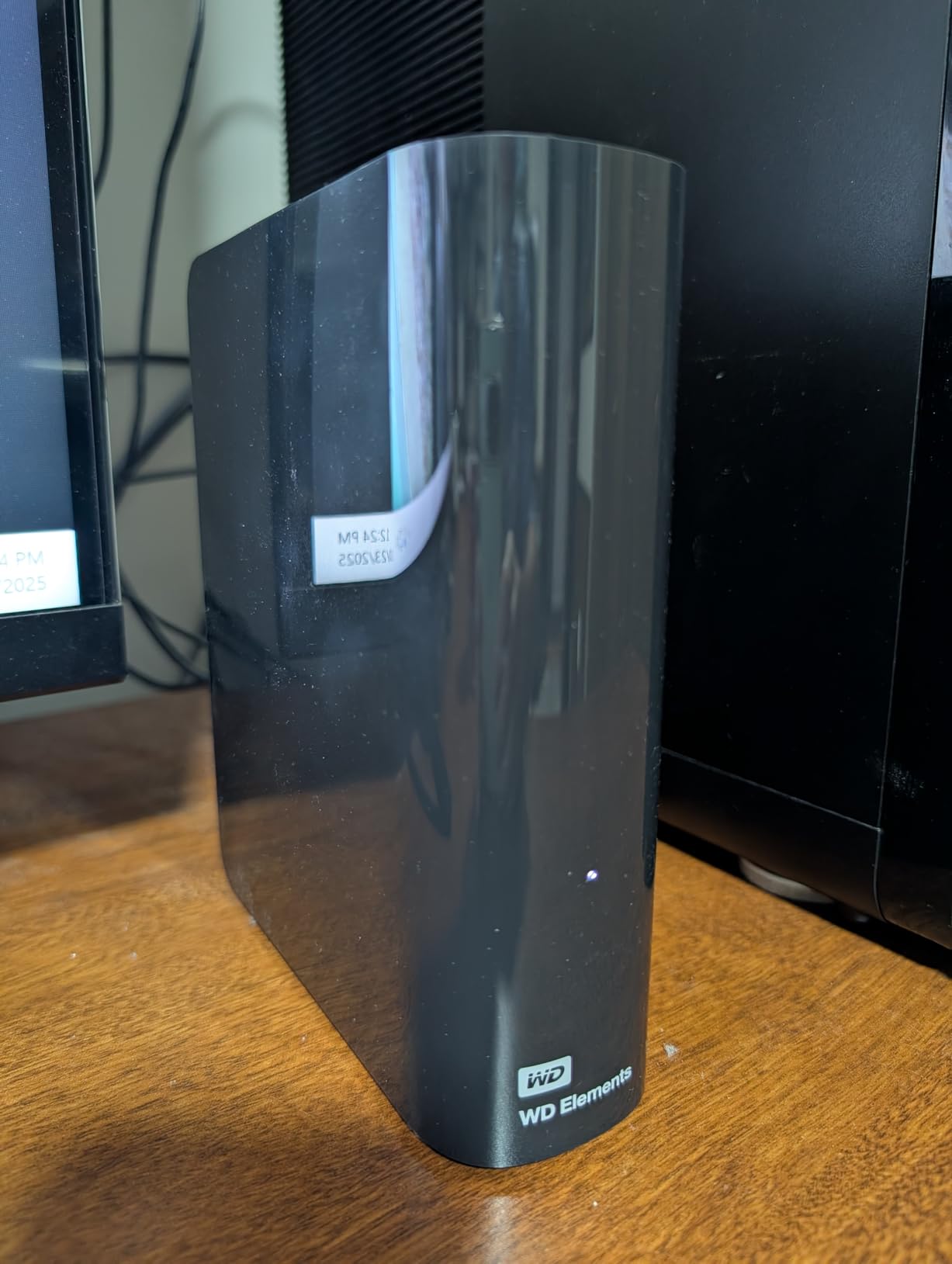 Western Digital 8TB Elements Desktop External Hard Drive, USB 3.0 external hard drive for plug-and-play storage - Western DigitalBWLG0080HBK-NESN, Black Customer Review Western Digital 8TB Elements Desktop External Hard Drive, USB 3.0 external hard drive for plug-and-play storage - Western DigitalBWLG0080HBK-NESN, Black - Customer Photo 002