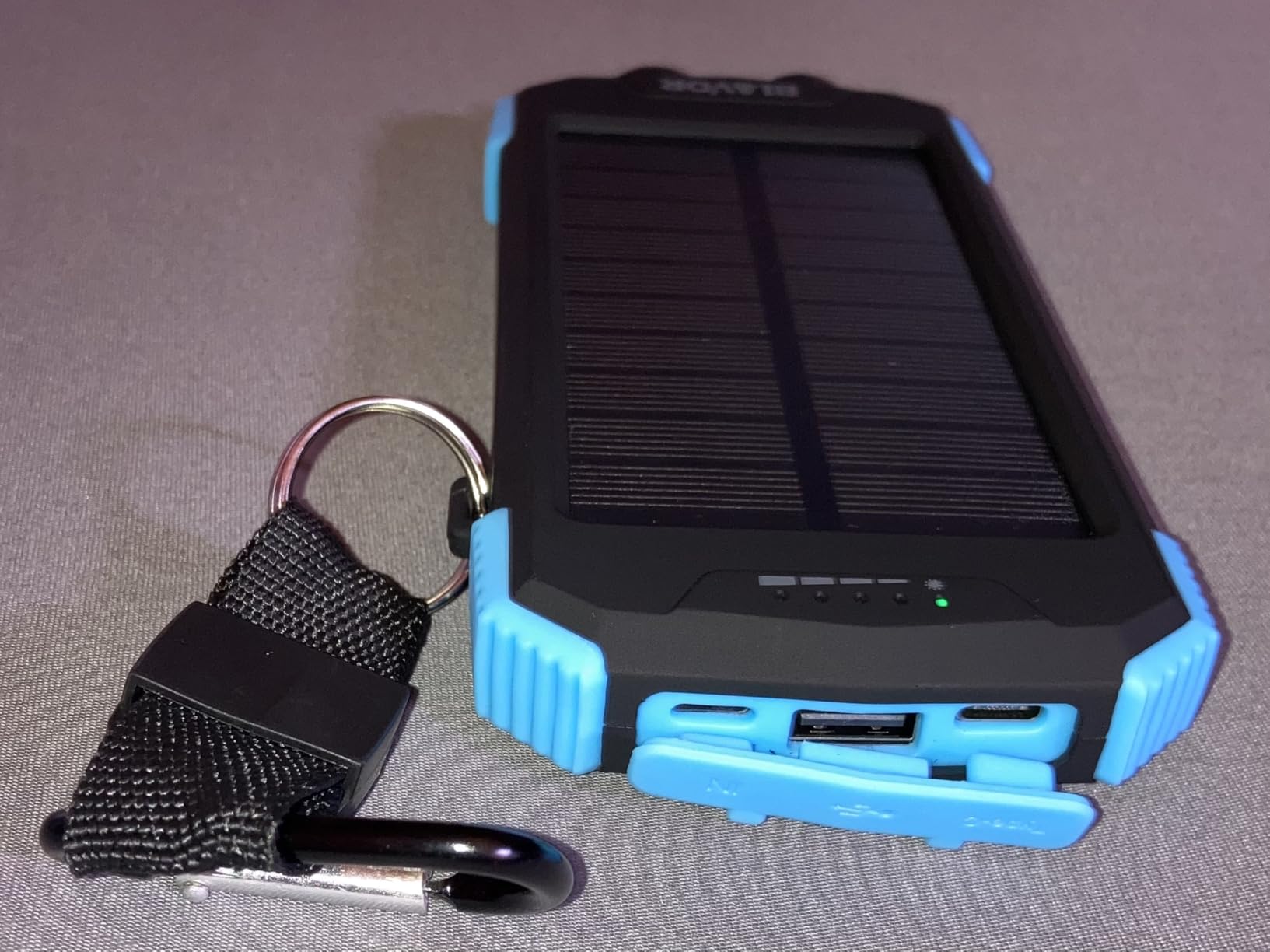 BLAVOR Solar Charger Power Bank 10,000mAh, Portable Wireless Charger, 20W Fast Charging External Battery Pack with USB C for Cell Phones, Solar Panel Charger with Dual Flashlight for Camping - Customer Photo 2