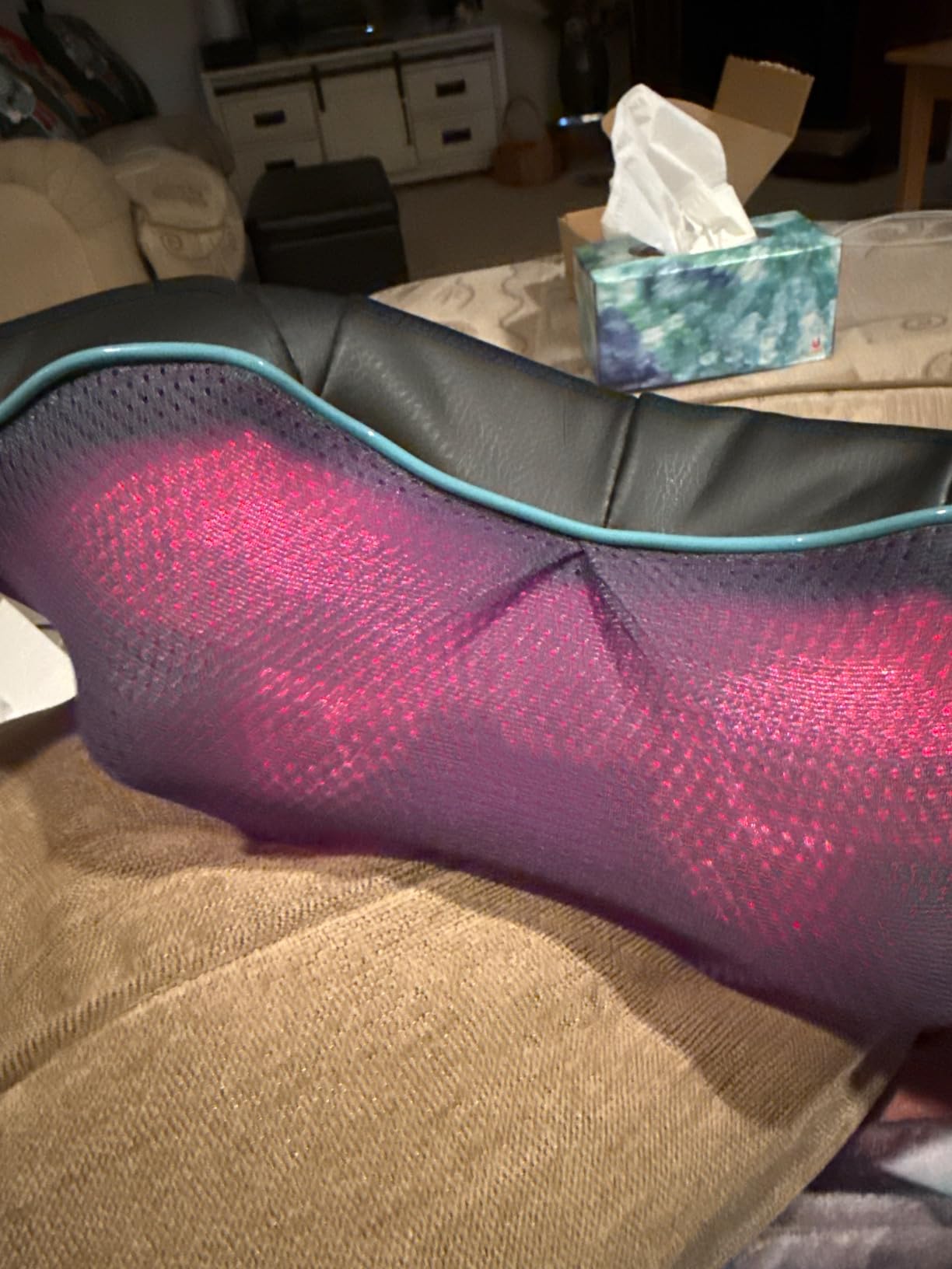 Mo Cuishle Shiatsu Back Shoulder and Neck Massager with Heat, Electric Deep Tissue 4D Kneading Massage, Best Gifts for Women Men Mom Dad - Customer Photo 2