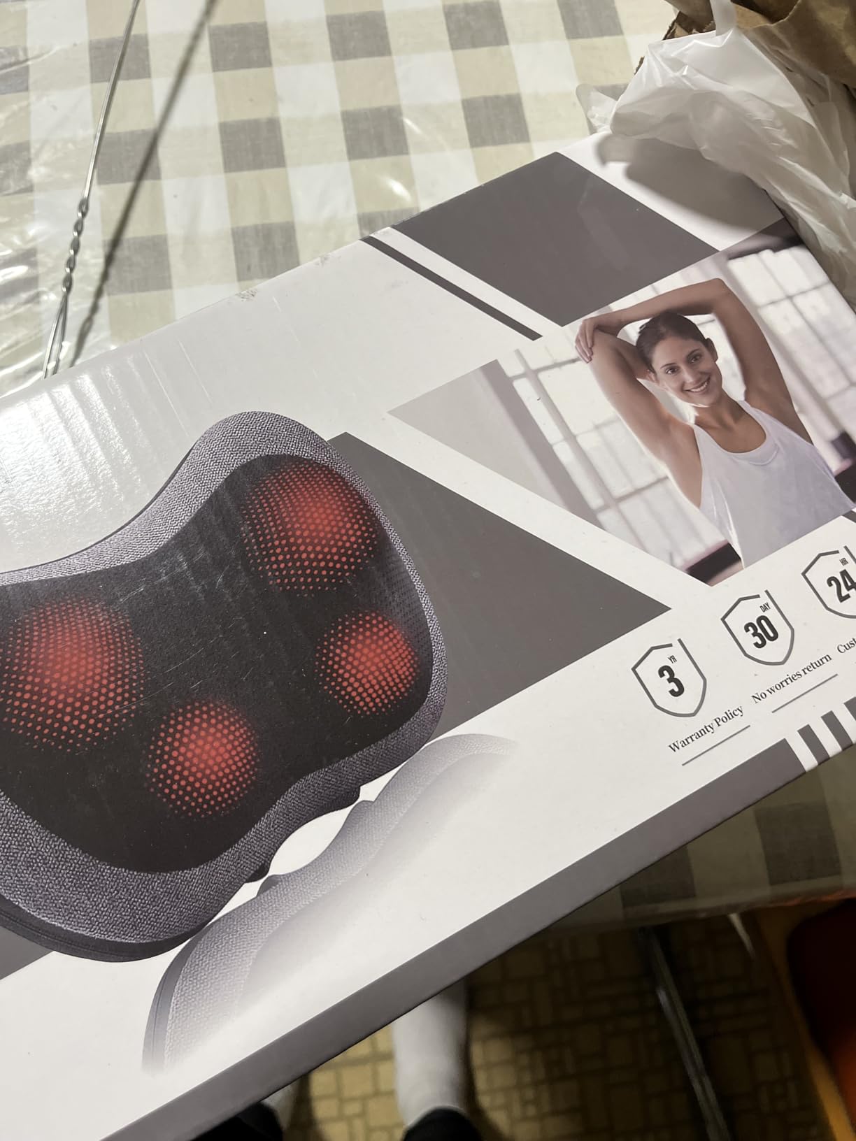 Papillon Shiatsu Back and Neck Massager with Heat, Deep Tissue Kneading, Electric Massage Pillow for Back, Shoulders, Legs, Foot, Body Muscle Pain Relief Customer Review Papillon Shiatsu Back and Neck Massager with Heat, Deep Tissue Kneading, Electric Massage Pillow for Back, Shoulders, Legs, Foot, Body Muscle Pain Relief - Customer Photo 4